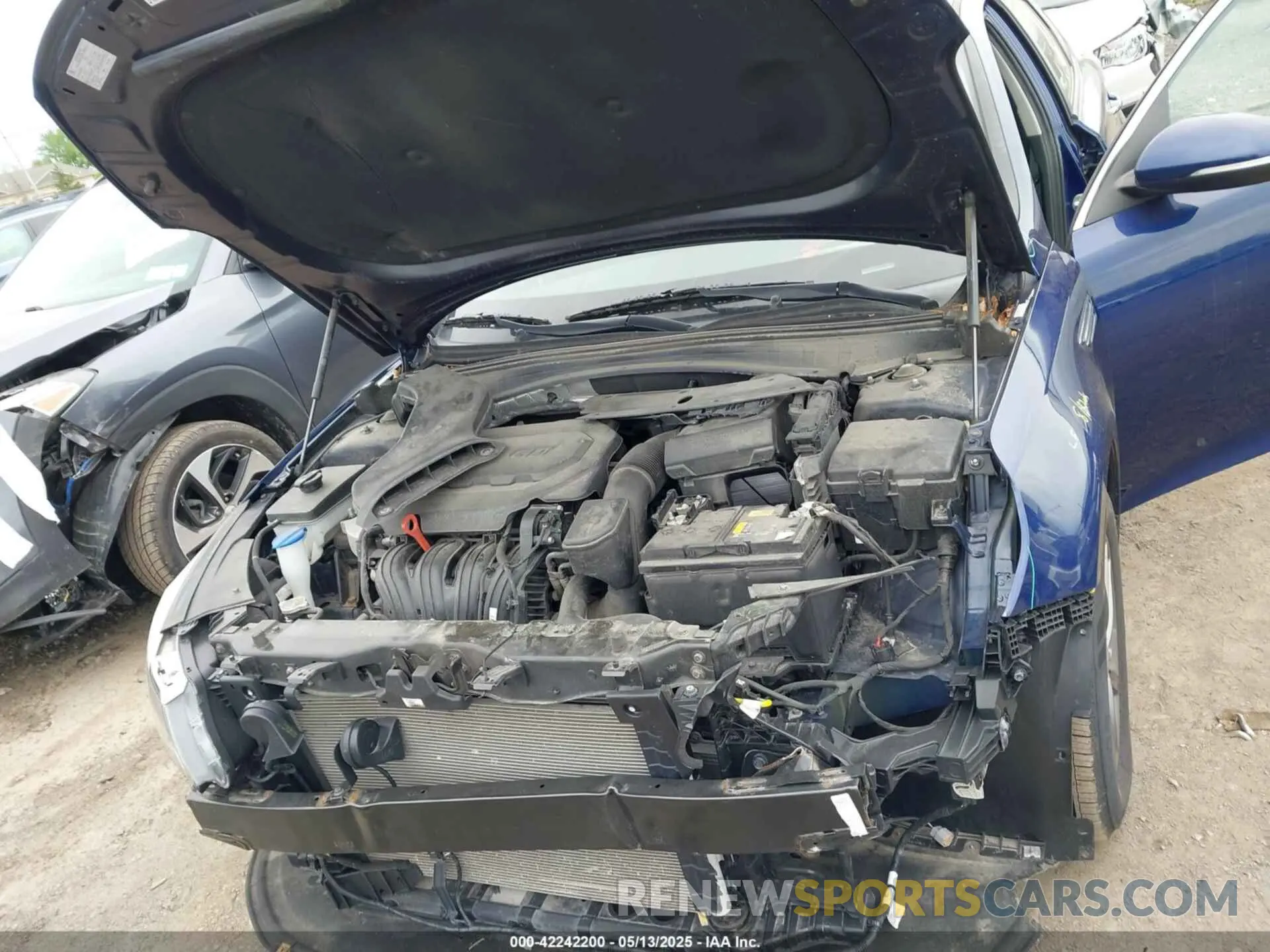 10 Фотография поврежденного автомобиля 5XXGT4L30LG396033 KIA OPTIMA 2020
