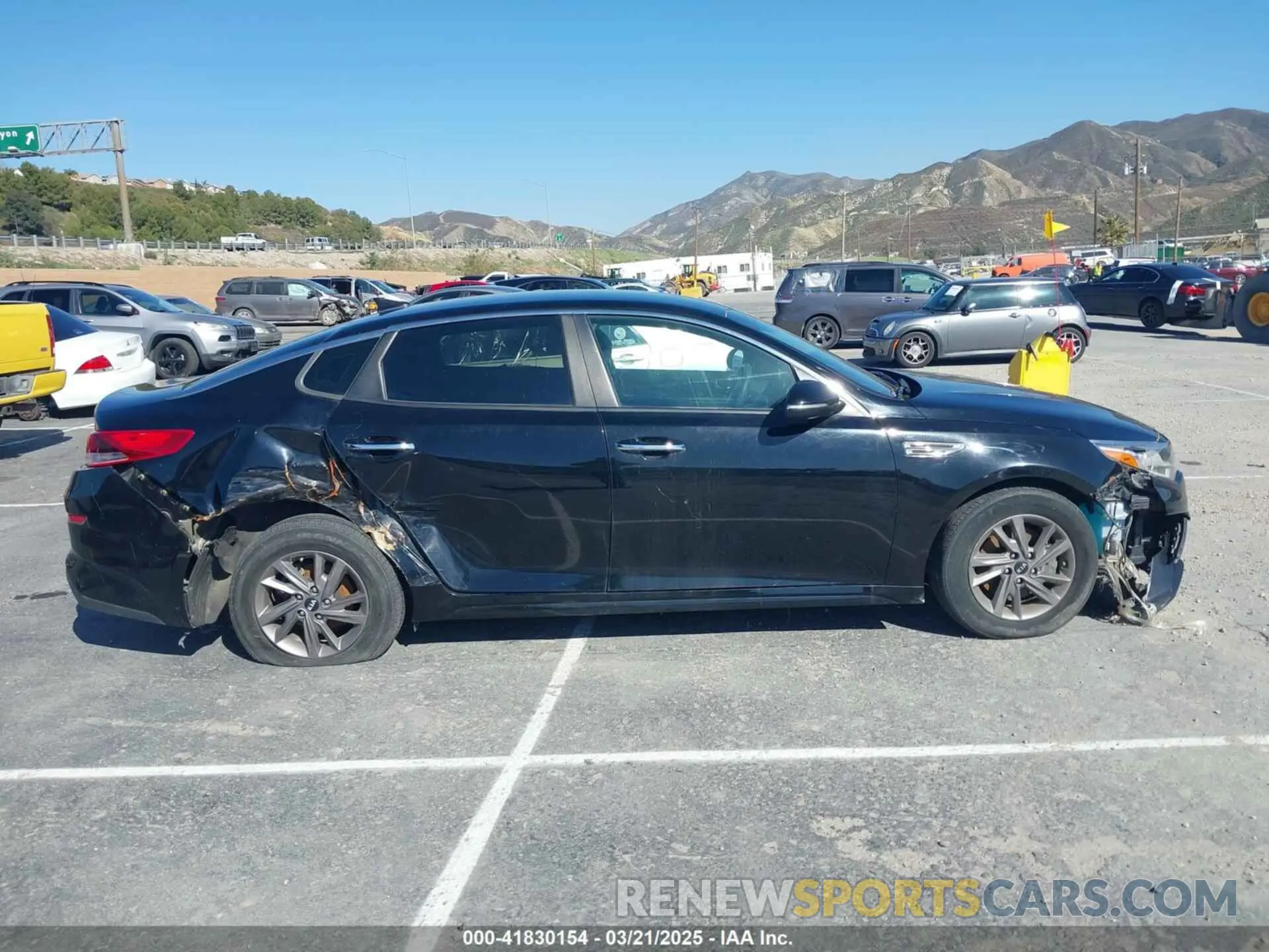 13 Фотография поврежденного автомобиля 5XXGT4L30LG396887 KIA OPTIMA 2020