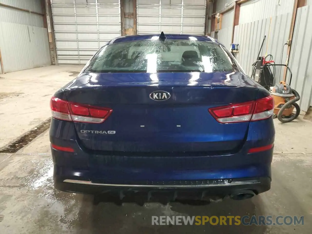 6 Фотография поврежденного автомобиля 5XXGT4L30LG408570 KIA OPTIMA 2020