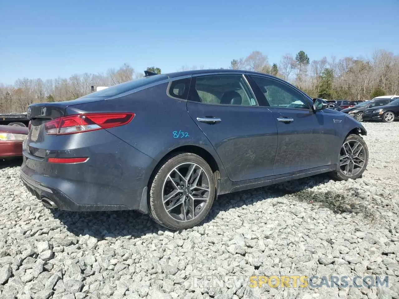 3 Photograph of a damaged car 5XXGT4L30LG433520 KIA OPTIMA 2020