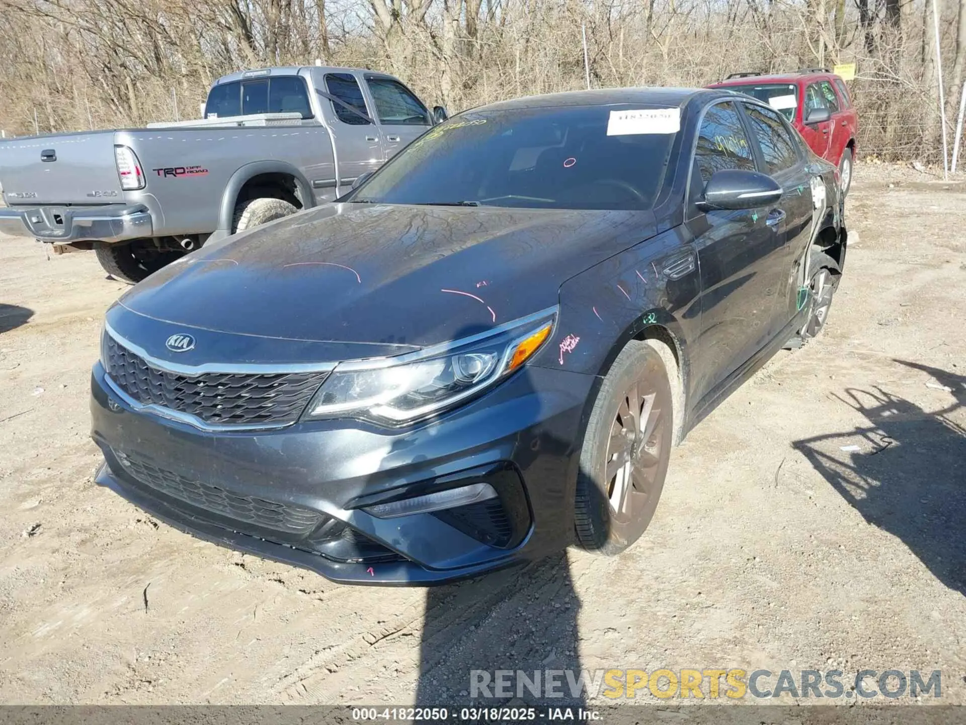 2 Photograph of a damaged car 5XXGT4L31LG384991 KIA OPTIMA 2020