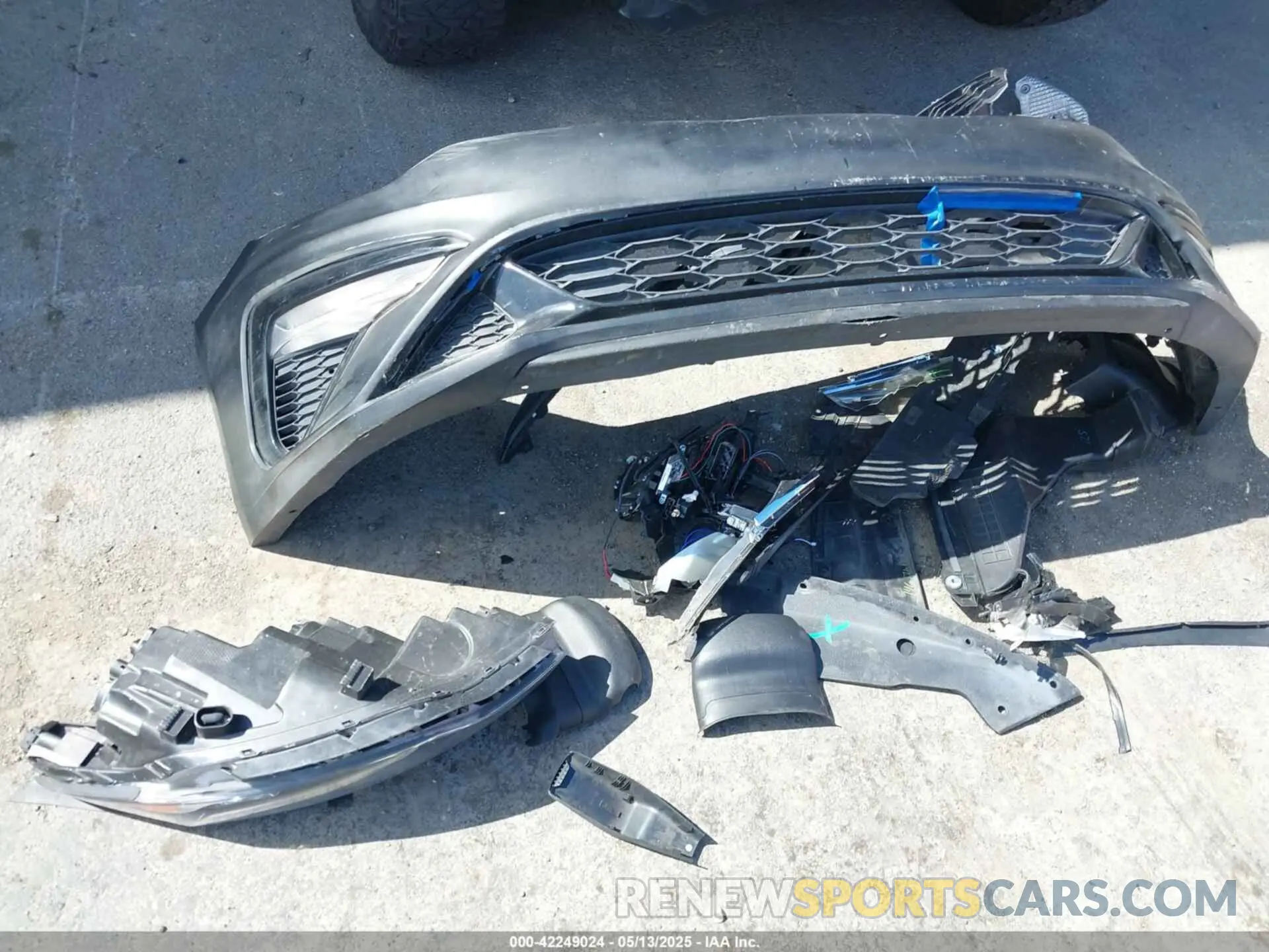 12 Photograph of a damaged car 5XXGT4L31LG391343 KIA OPTIMA 2020