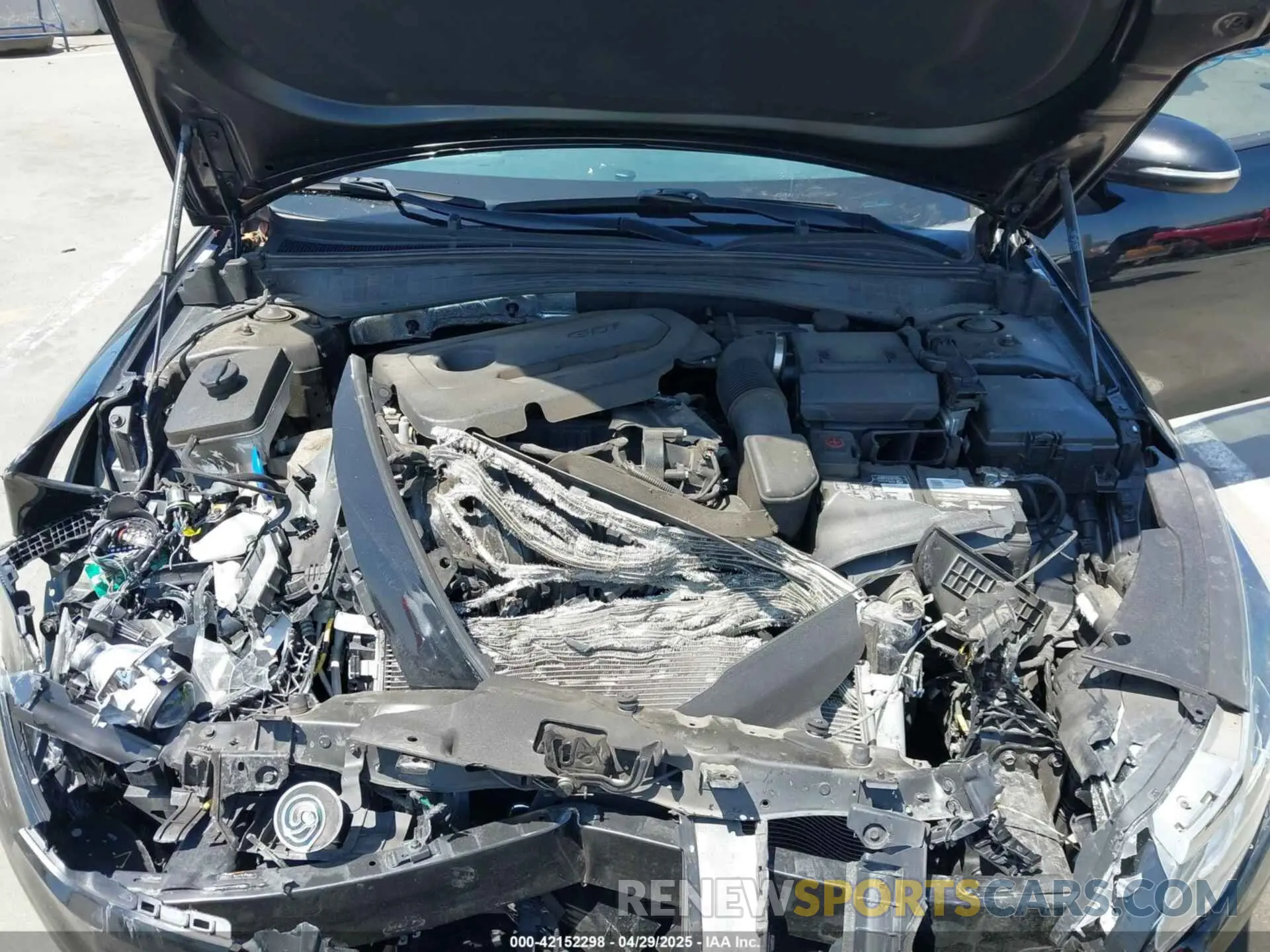 10 Photograph of a damaged car 5XXGT4L31LG391665 KIA OPTIMA 2020