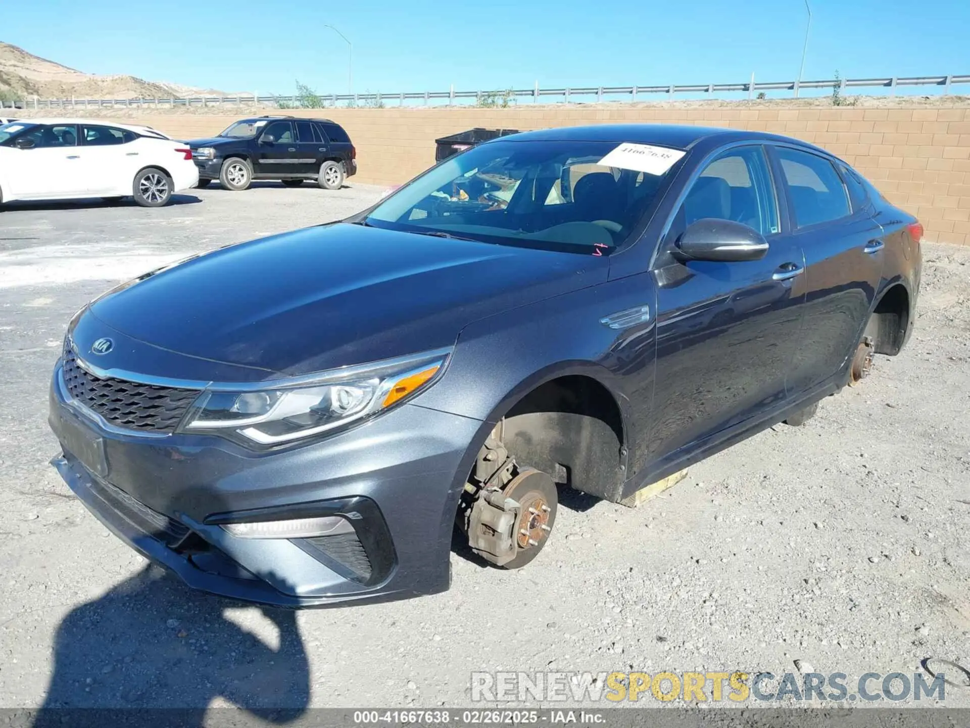 2 Photograph of a damaged car 5XXGT4L31LG392993 KIA OPTIMA 2020