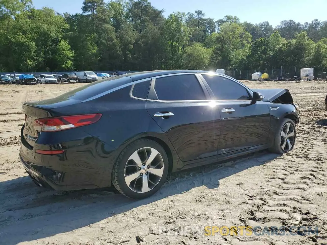 3 Фотография поврежденного автомобиля 5XXGT4L31LG399099 KIA OPTIMA 2020