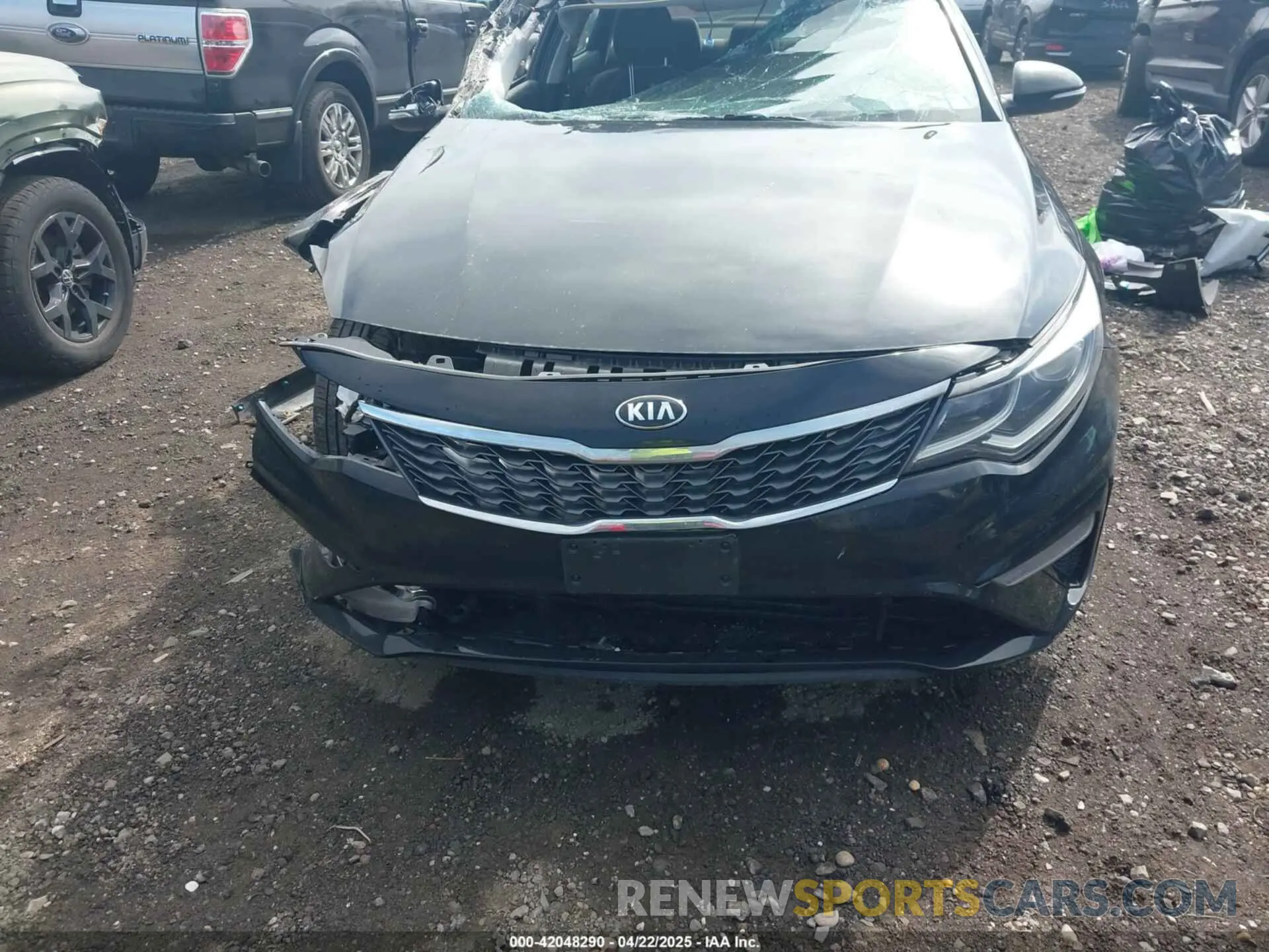 12 Photograph of a damaged car 5XXGT4L31LG418136 KIA OPTIMA 2020