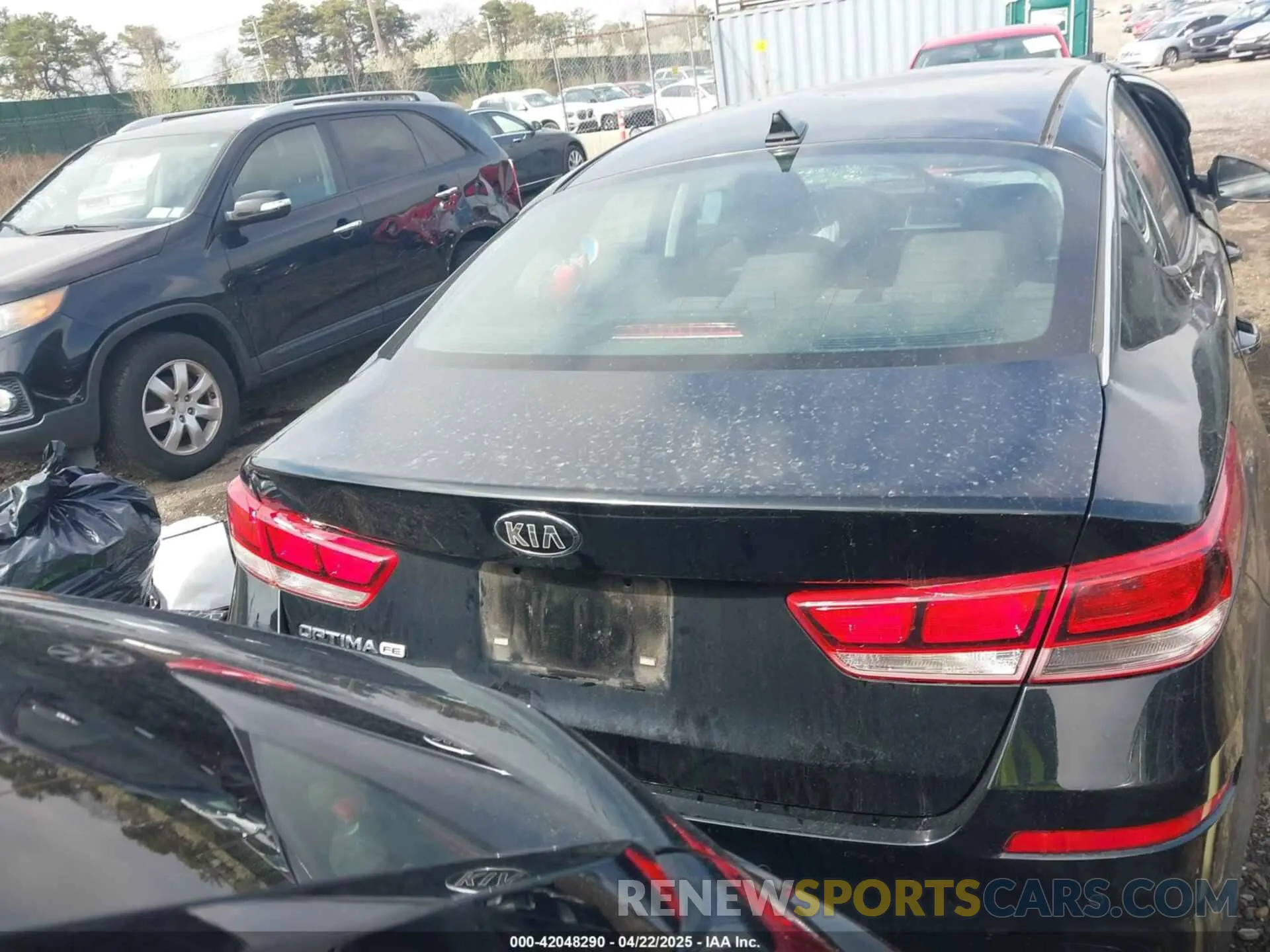 16 Photograph of a damaged car 5XXGT4L31LG418136 KIA OPTIMA 2020