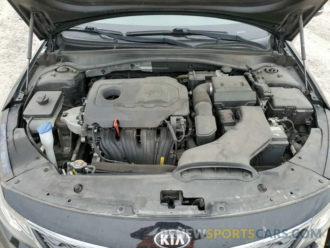 11 Photograph of a damaged car 5XXGT4L31LG419481 KIA OPTIMA 2020