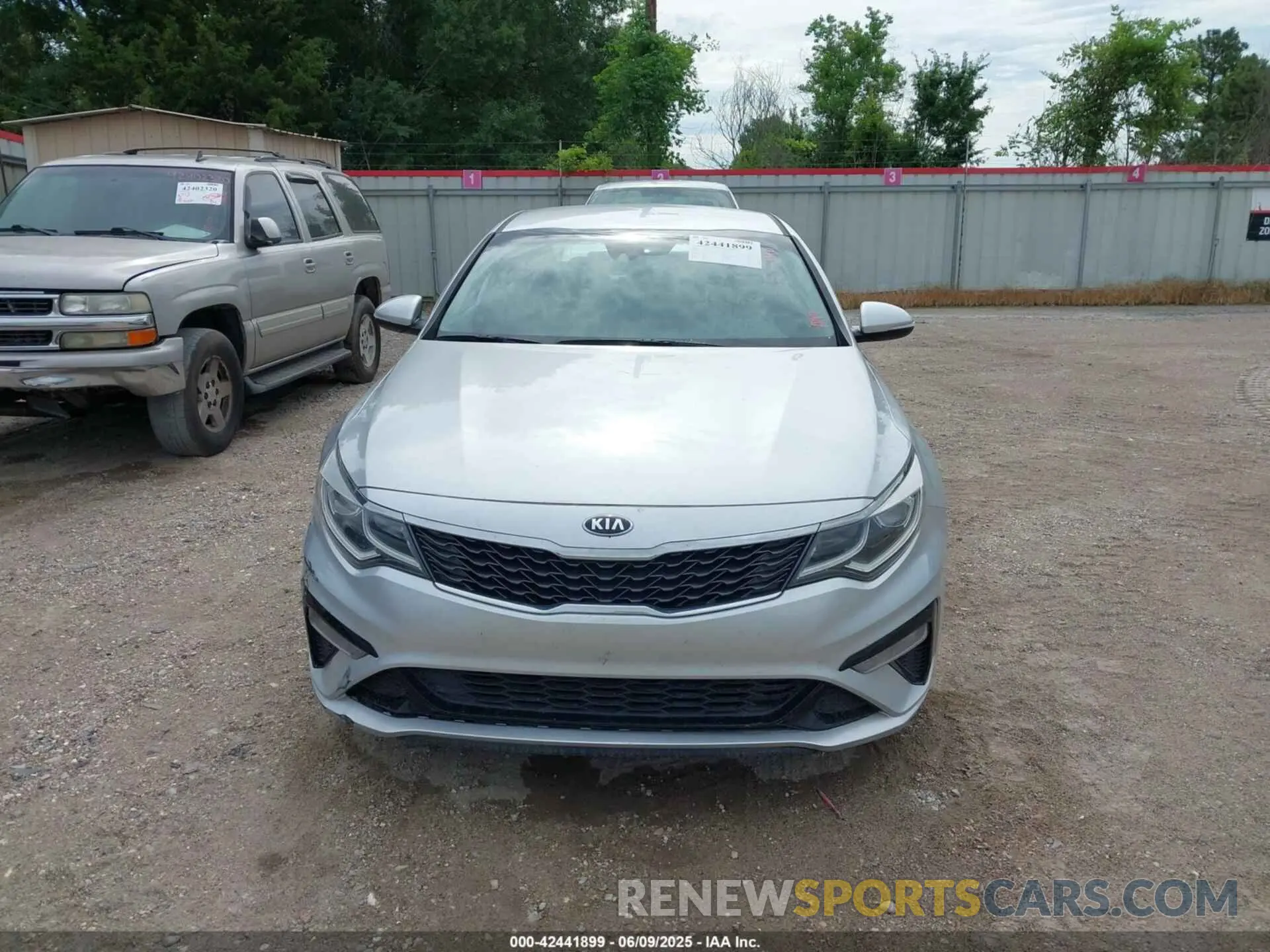 13 Photograph of a damaged car 5XXGT4L31LG430142 KIA OPTIMA 2020