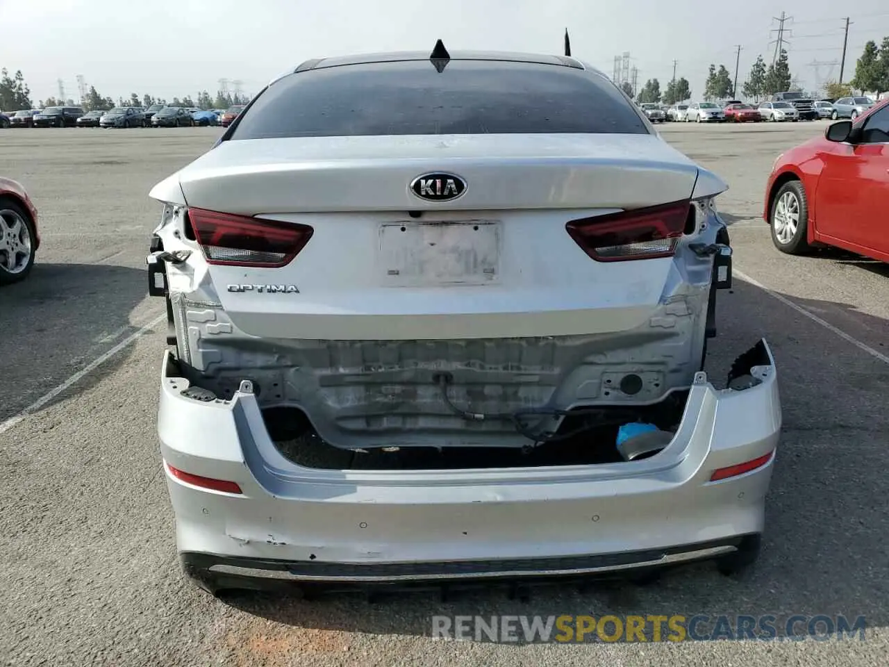 6 Photograph of a damaged car 5XXGT4L31LG433641 KIA OPTIMA 2020