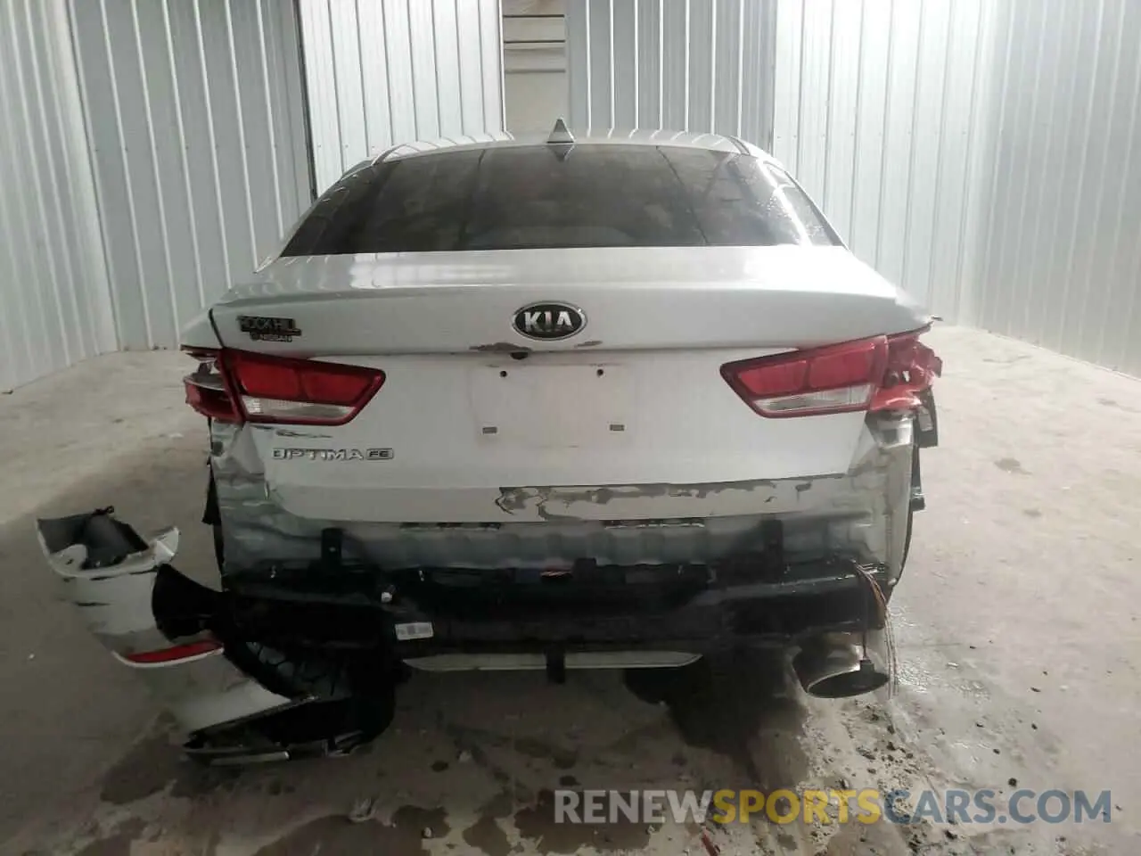 6 Photograph of a damaged car 5XXGT4L31LG438869 KIA OPTIMA 2020
