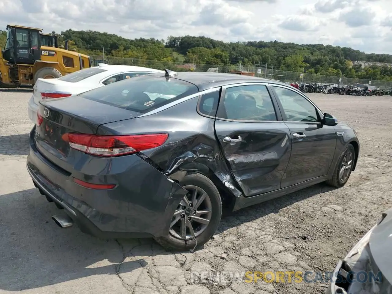 3 Photograph of a damaged car 5XXGT4L31LG442730 KIA OPTIMA 2020