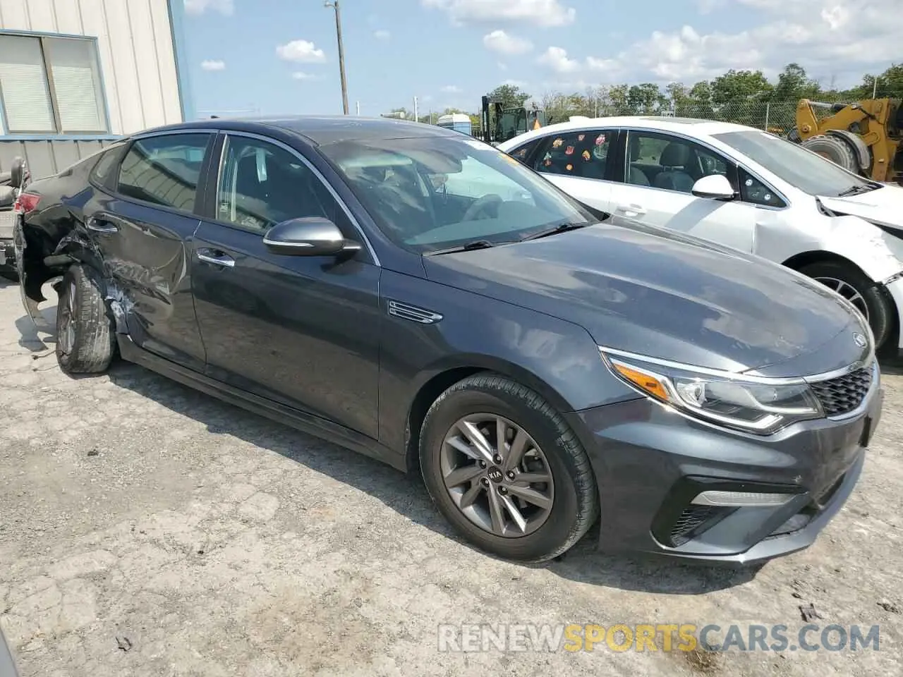 4 Photograph of a damaged car 5XXGT4L31LG442730 KIA OPTIMA 2020