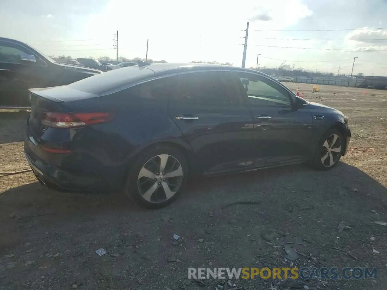 3 Photograph of a damaged car 5XXGT4L32LG403466 KIA OPTIMA 2020