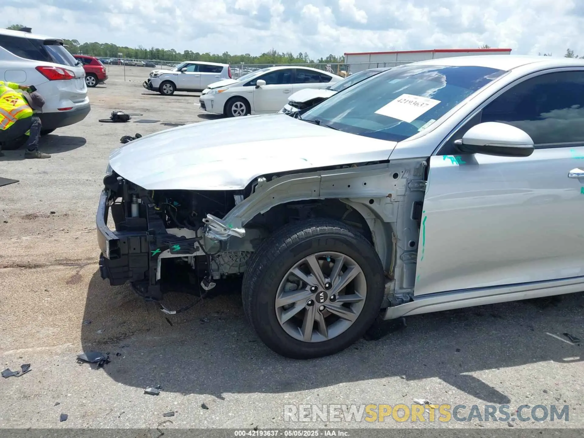 6 Фотография поврежденного автомобиля 5XXGT4L32LG420218 KIA OPTIMA 2020