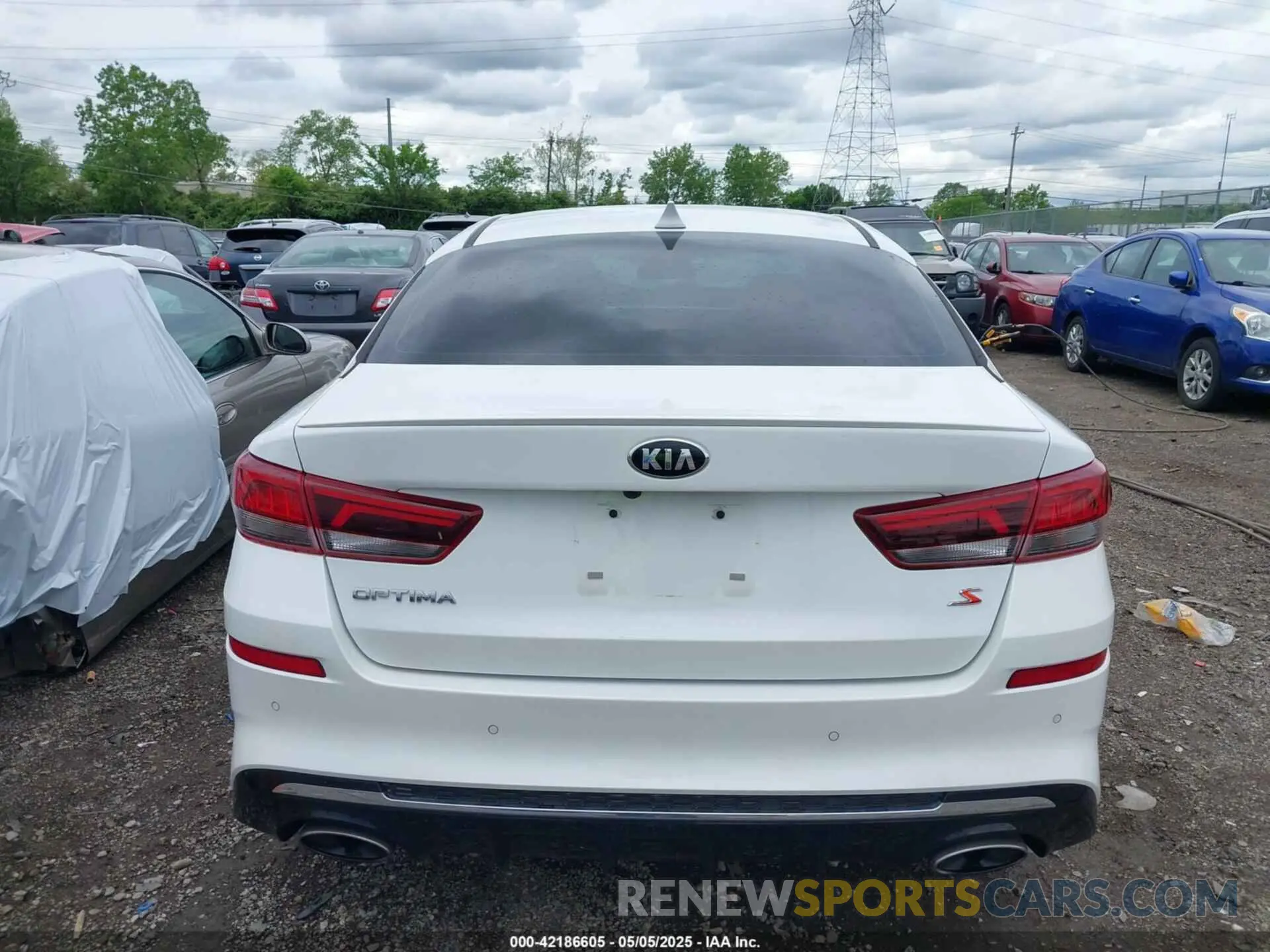 16 Photograph of a damaged car 5XXGT4L32LG422972 KIA OPTIMA 2020
