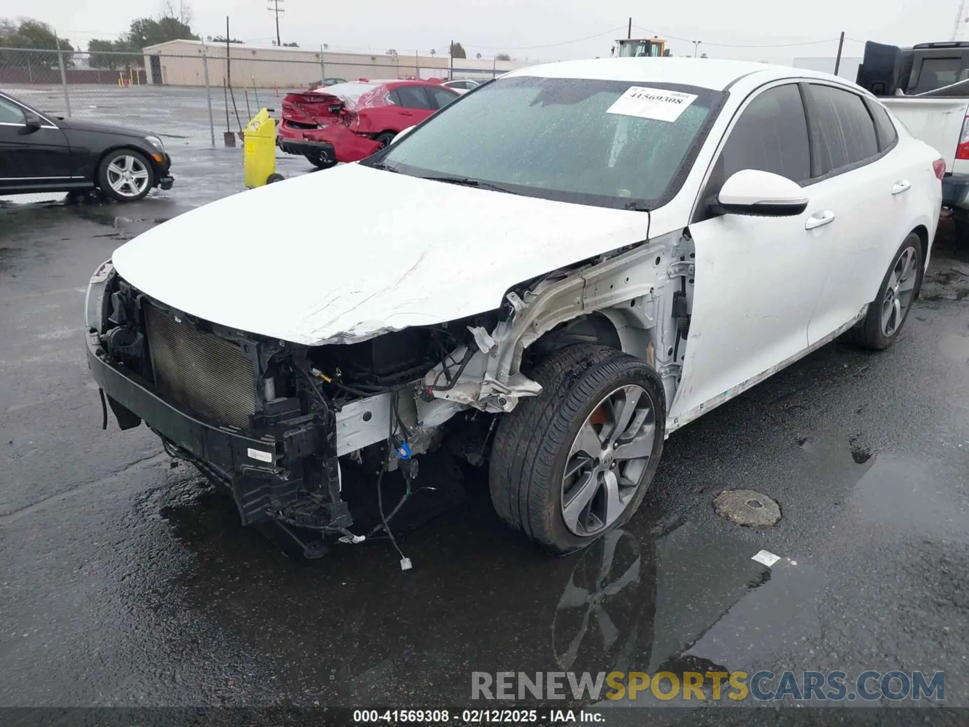 2 Photograph of a damaged car 5XXGT4L32LG426259 KIA OPTIMA 2020