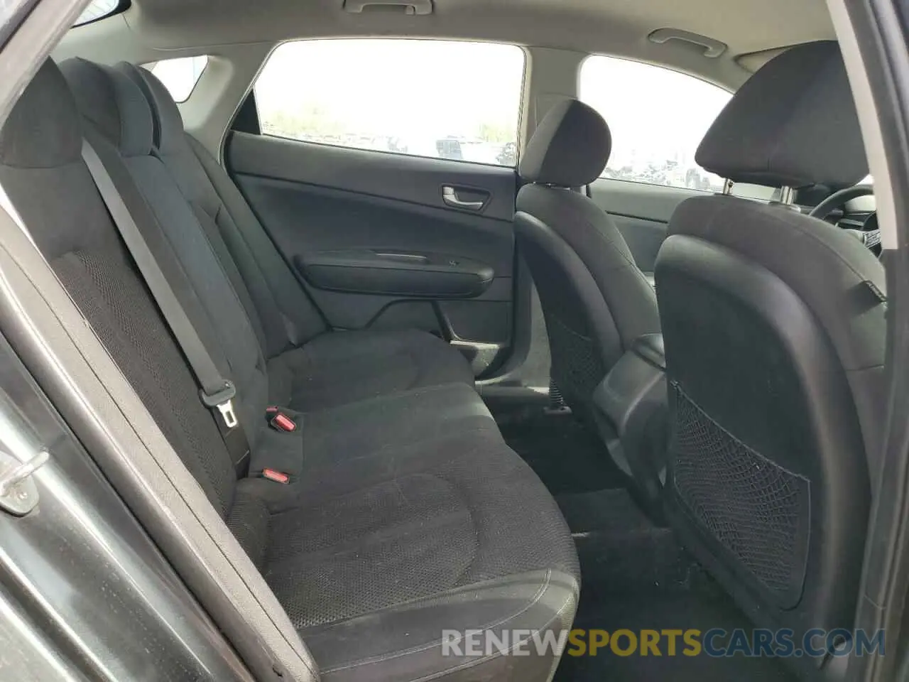 10 Фотография поврежденного автомобиля 5XXGT4L32LG427153 KIA OPTIMA 2020