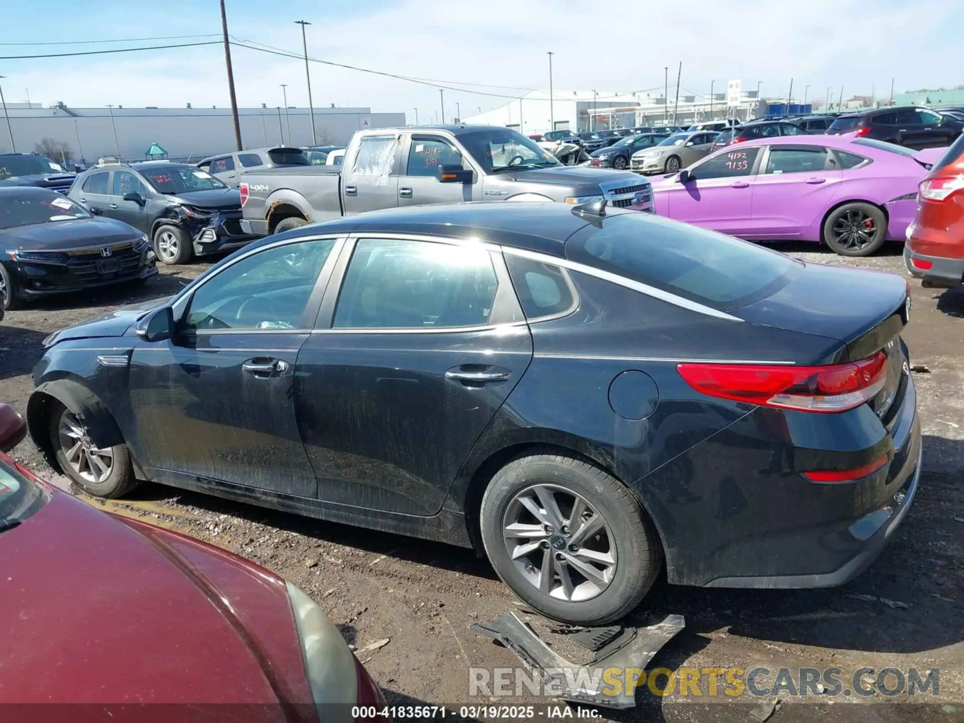 13 Photograph of a damaged car 5XXGT4L32LG430599 KIA OPTIMA 2020