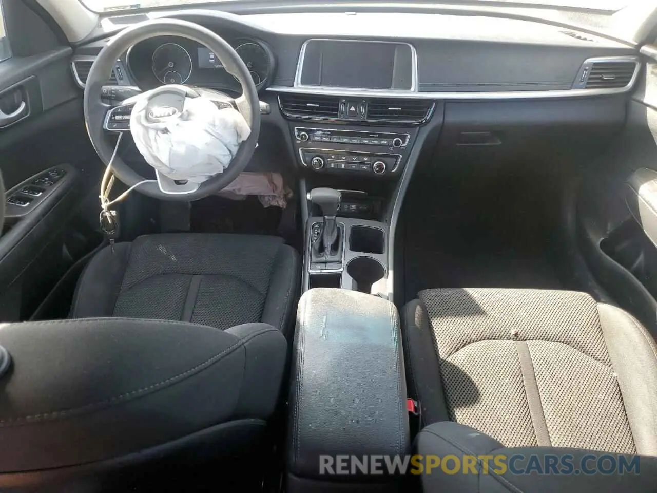 8 Фотография поврежденного автомобиля 5XXGT4L33LG382871 KIA OPTIMA 2020