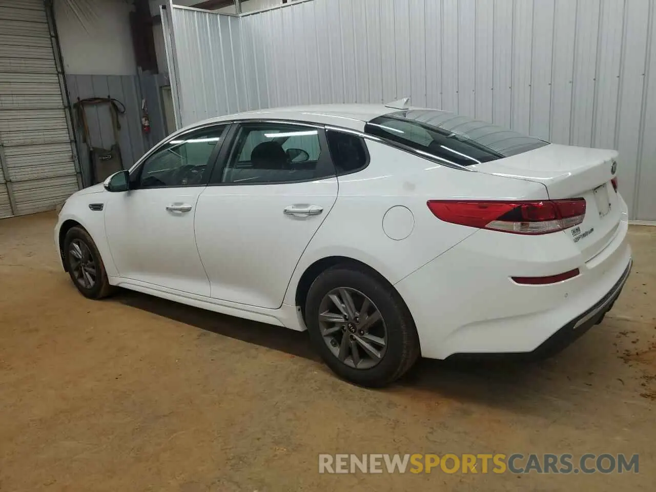 2 Photograph of a damaged car 5XXGT4L33LG413861 KIA OPTIMA 2020