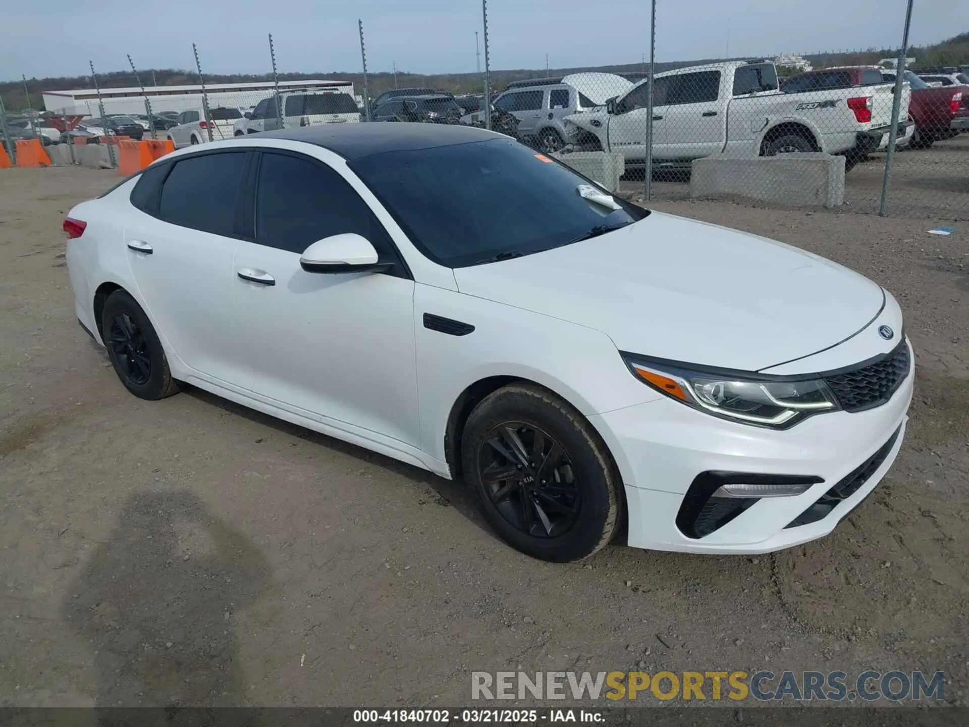 1 Photograph of a damaged car 5XXGT4L33LG432264 KIA OPTIMA 2020