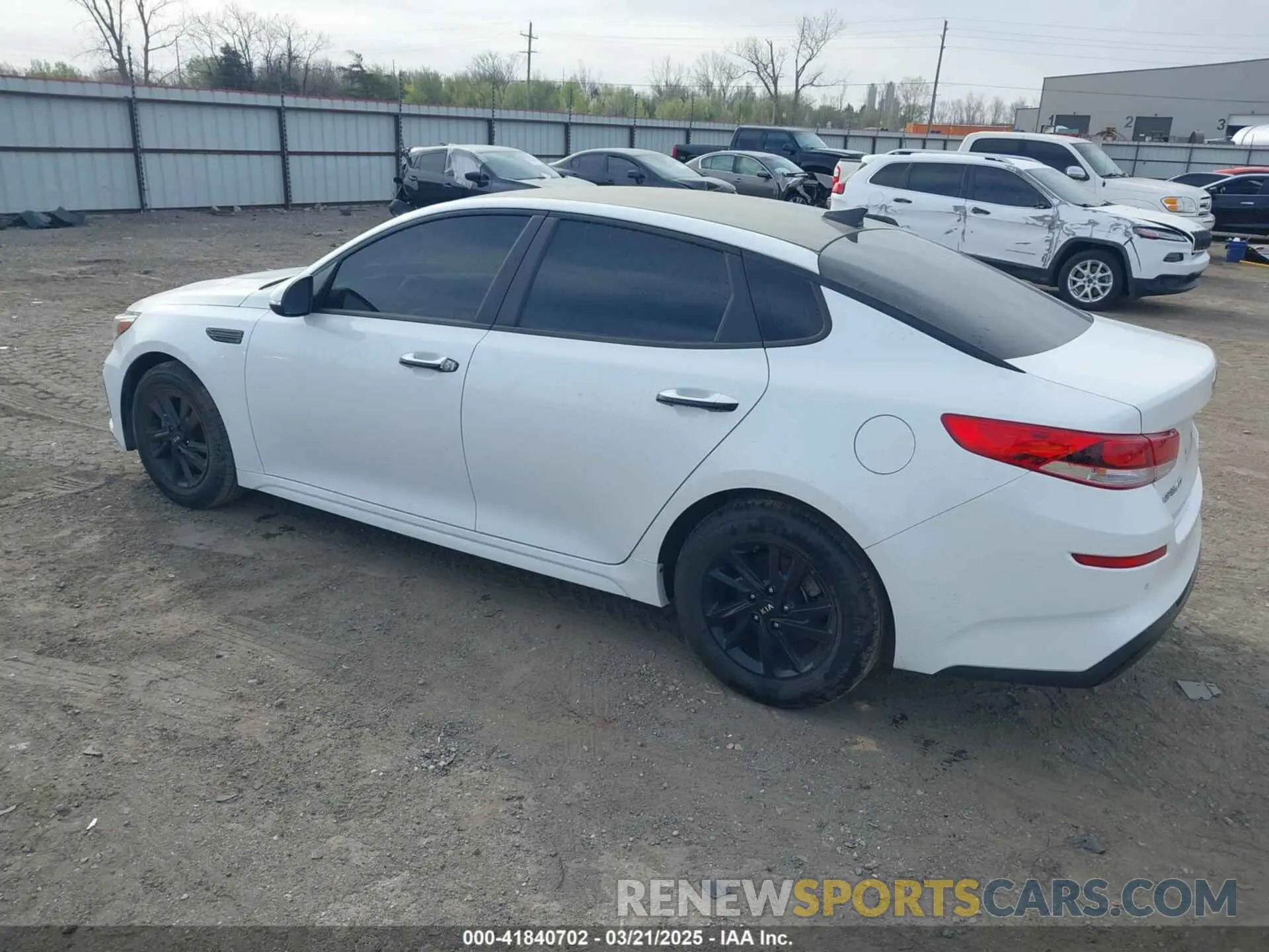 3 Photograph of a damaged car 5XXGT4L33LG432264 KIA OPTIMA 2020
