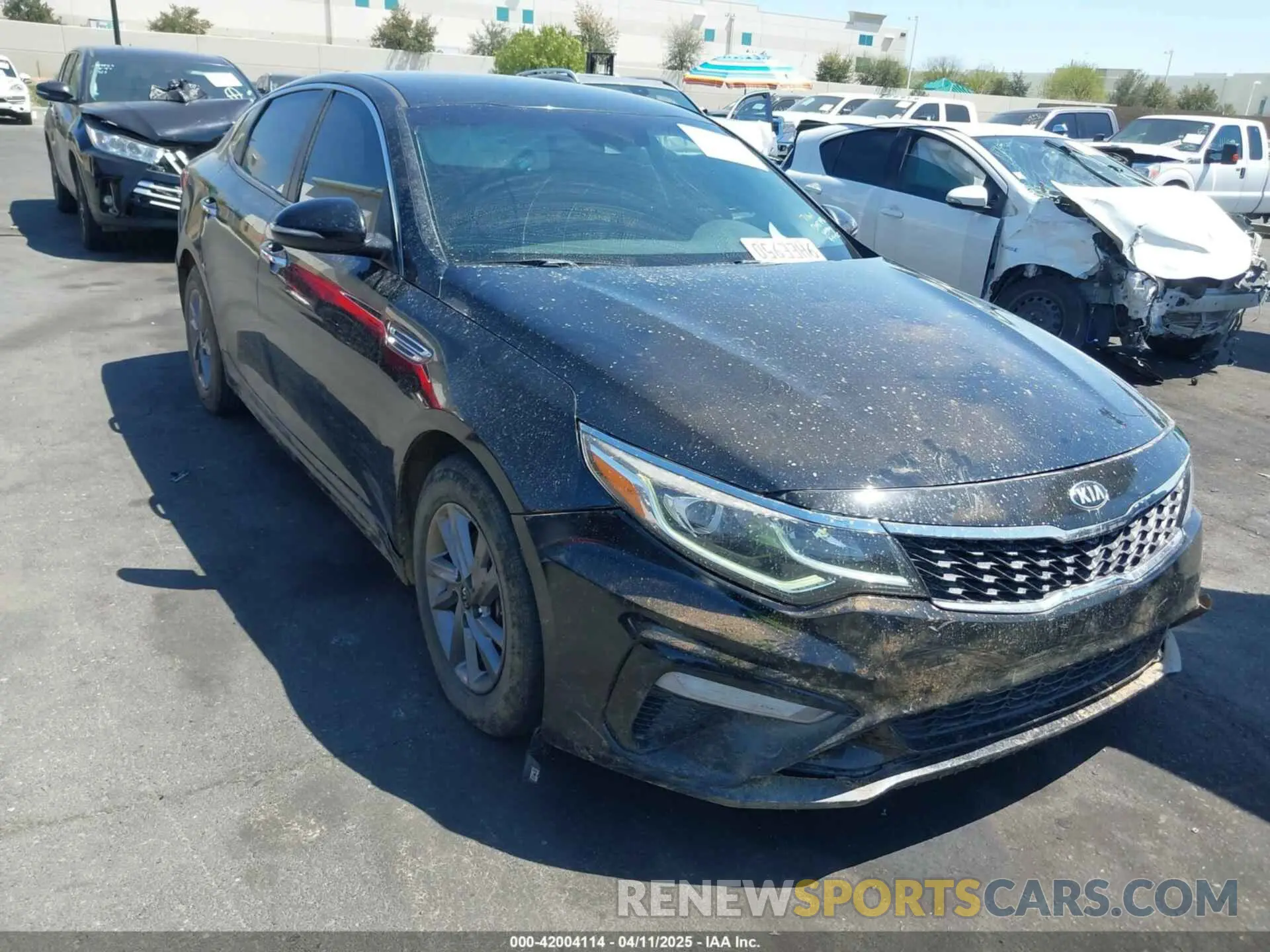 12 Photograph of a damaged car 5XXGT4L34LG392048 KIA OPTIMA 2020