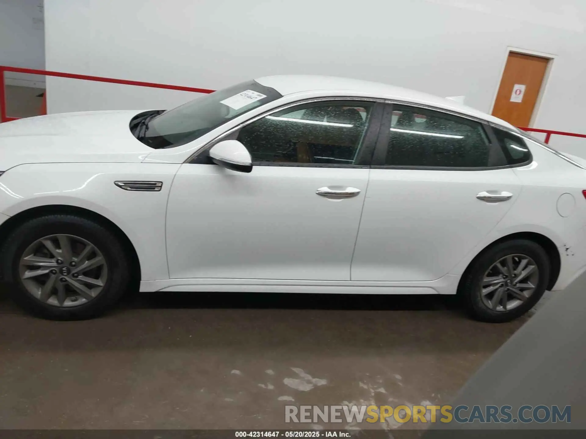 15 Фотография поврежденного автомобиля 5XXGT4L34LG418924 KIA OPTIMA 2020