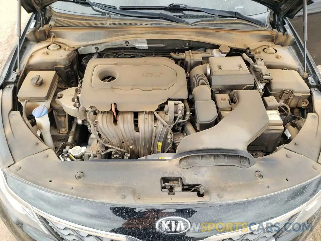 11 Photograph of a damaged car 5XXGT4L34LG422827 KIA OPTIMA 2020
