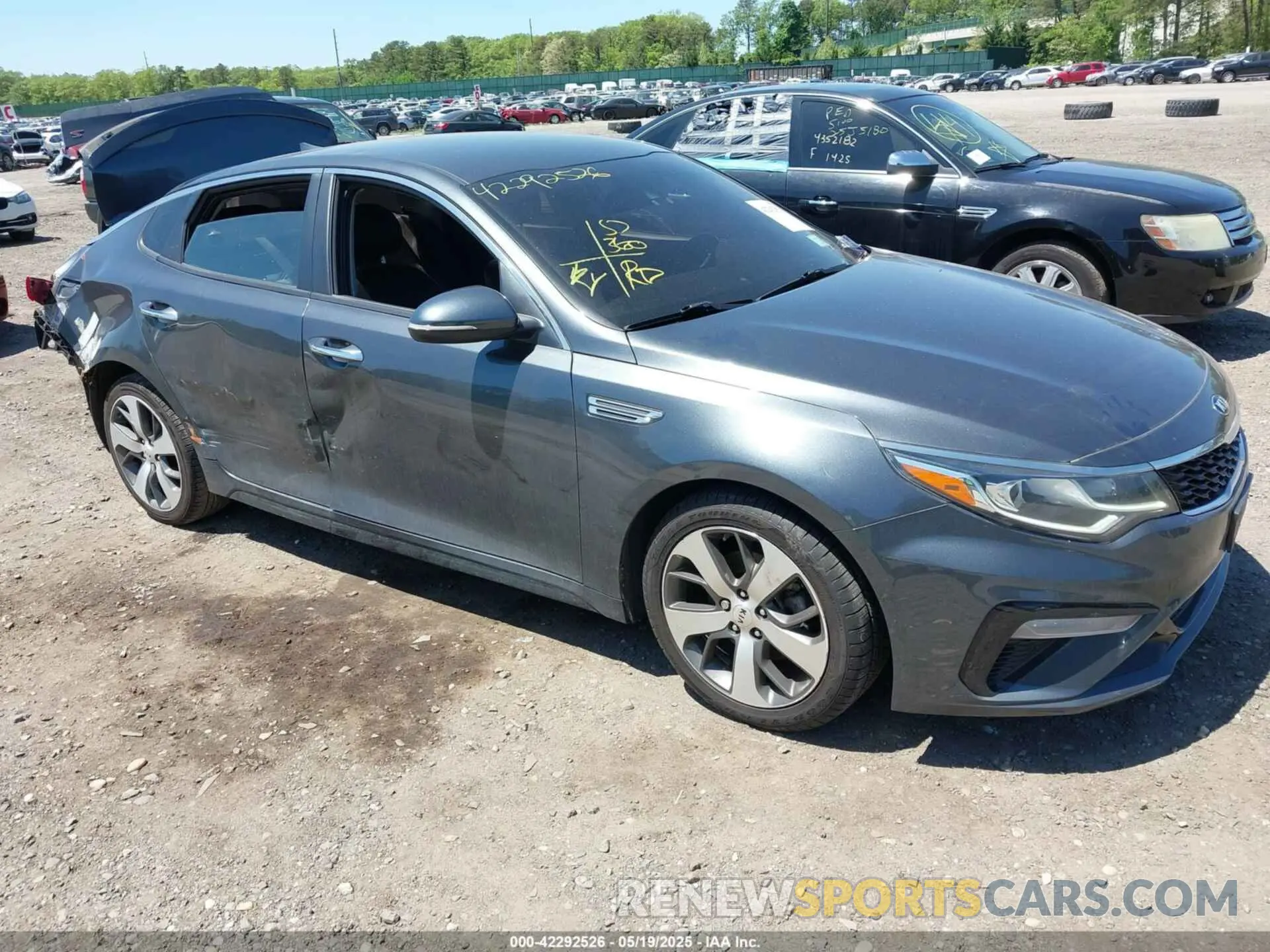 1 Photograph of a damaged car 5XXGT4L34LG428868 KIA OPTIMA 2020
