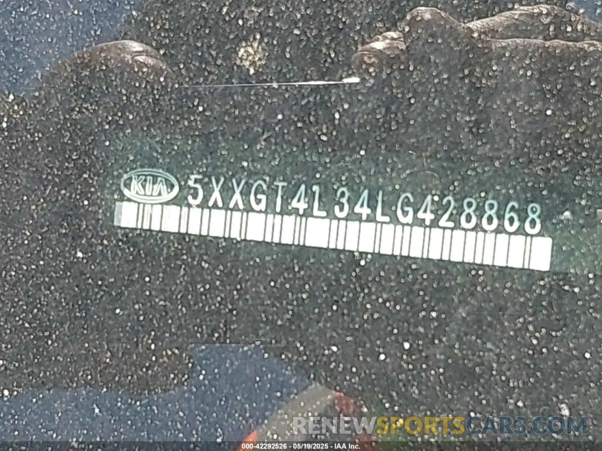 17 Photograph of a damaged car 5XXGT4L34LG428868 KIA OPTIMA 2020