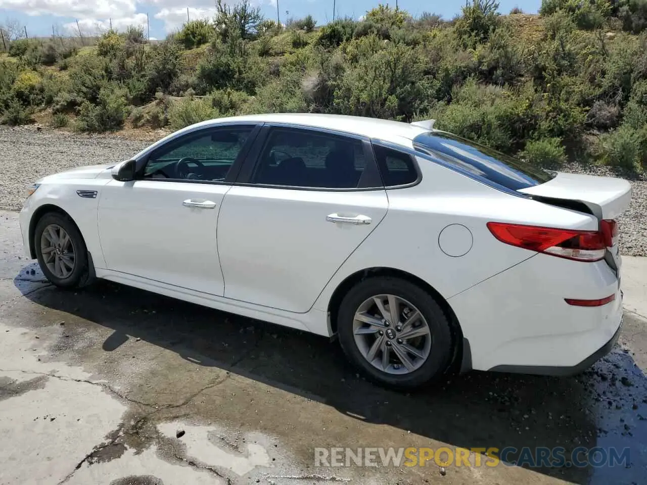 2 Photograph of a damaged car 5XXGT4L34LG434377 KIA OPTIMA 2020