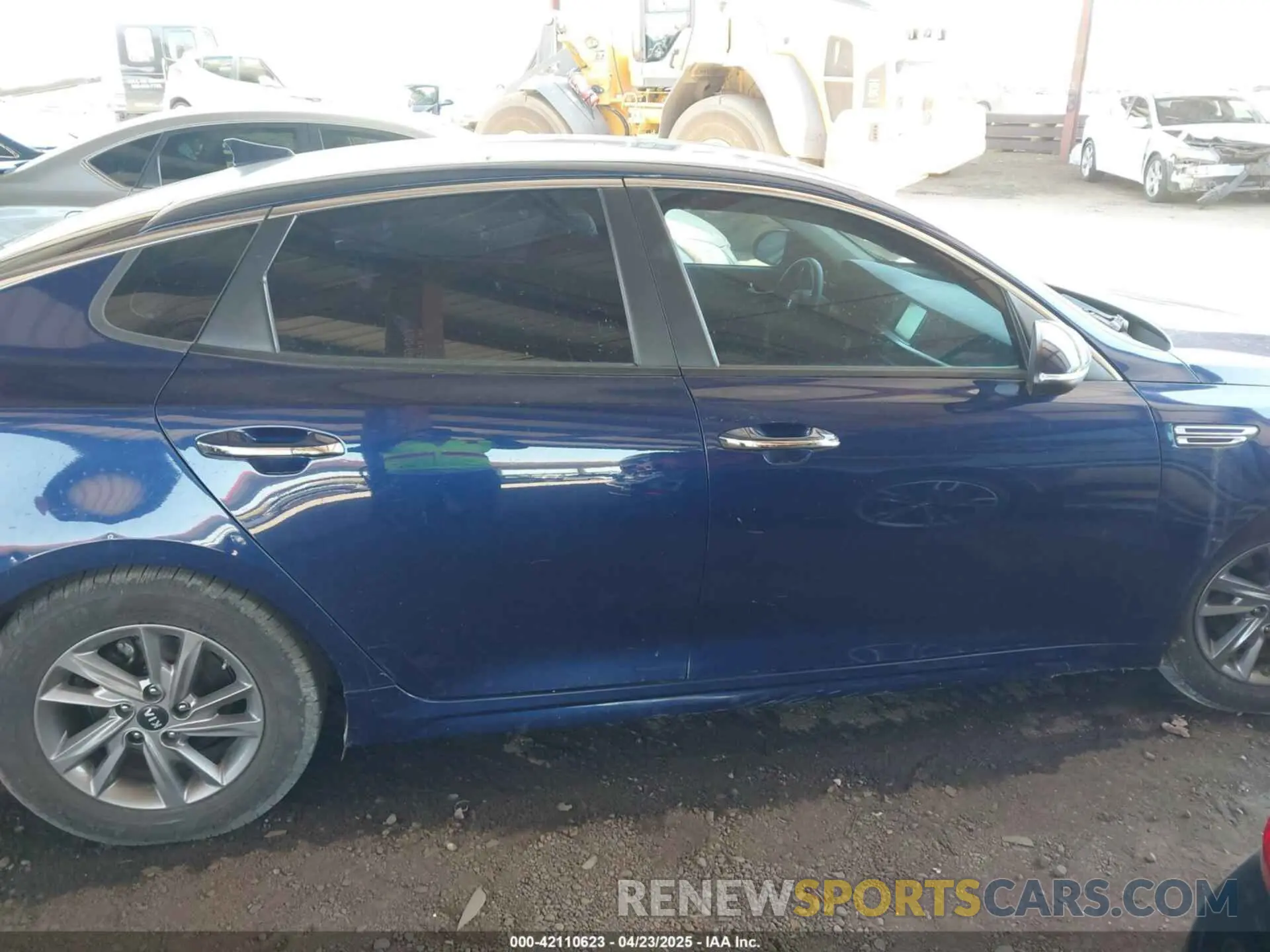 12 Фотография поврежденного автомобиля 5XXGT4L35LG386713 KIA OPTIMA 2020