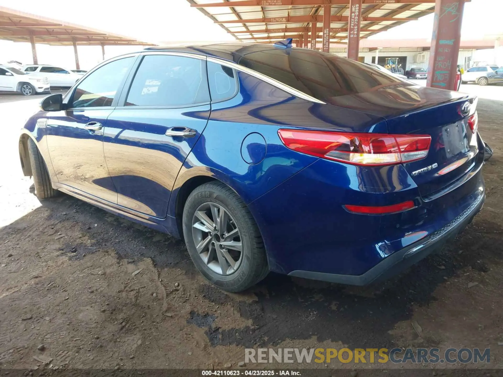 3 Фотография поврежденного автомобиля 5XXGT4L35LG386713 KIA OPTIMA 2020