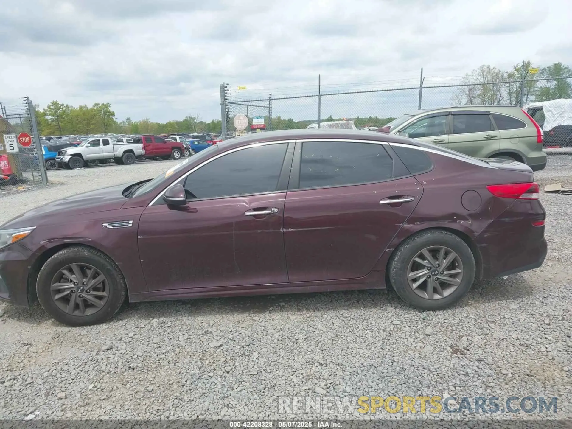 14 Photograph of a damaged car 5XXGT4L35LG393628 KIA OPTIMA 2020