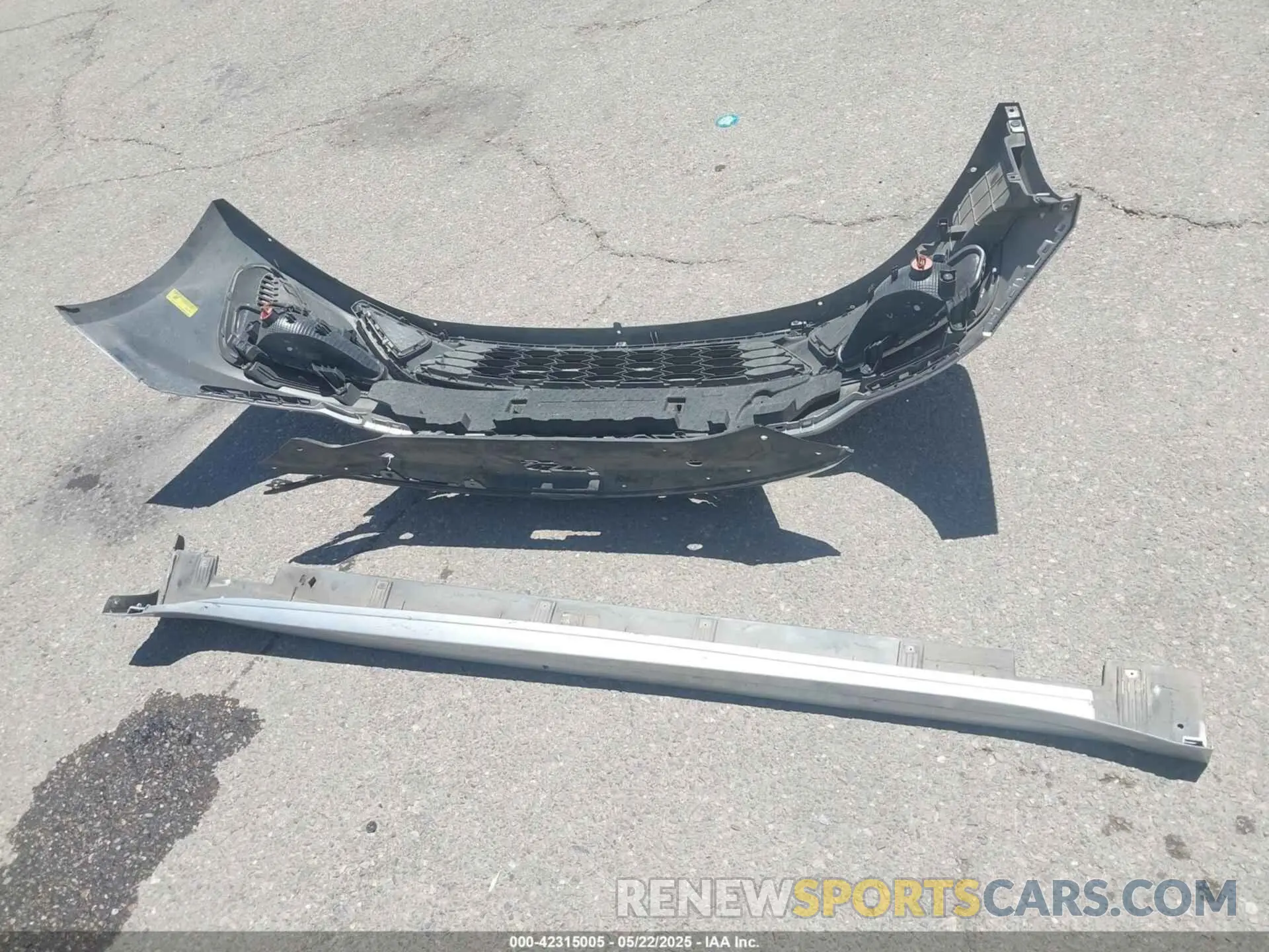 12 Photograph of a damaged car 5XXGT4L35LG401081 KIA OPTIMA 2020