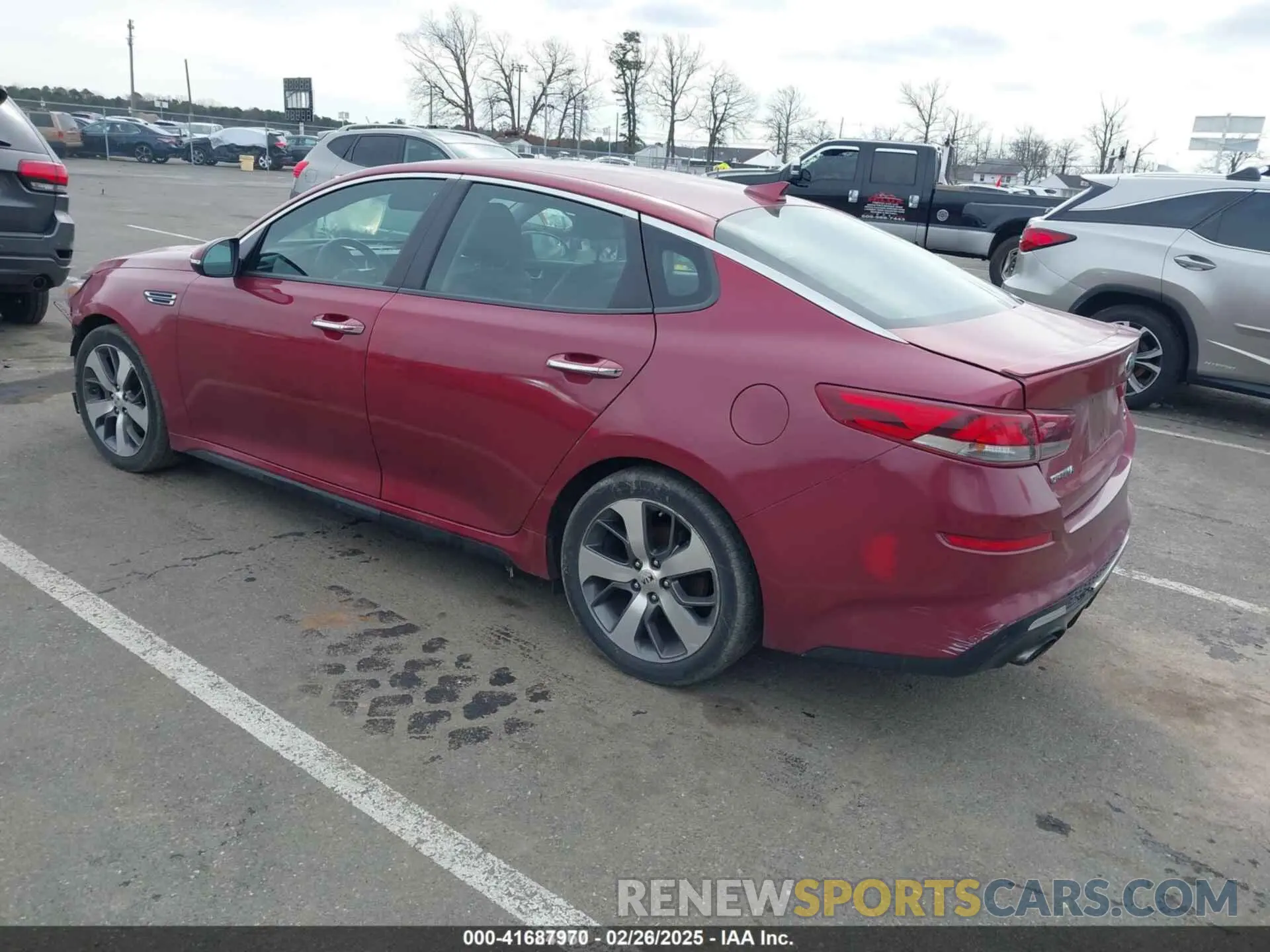 3 Photograph of a damaged car 5XXGT4L35LG405454 KIA OPTIMA 2020