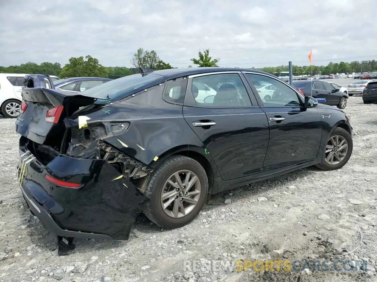 3 Photograph of a damaged car 5XXGT4L35LG450443 KIA OPTIMA 2020