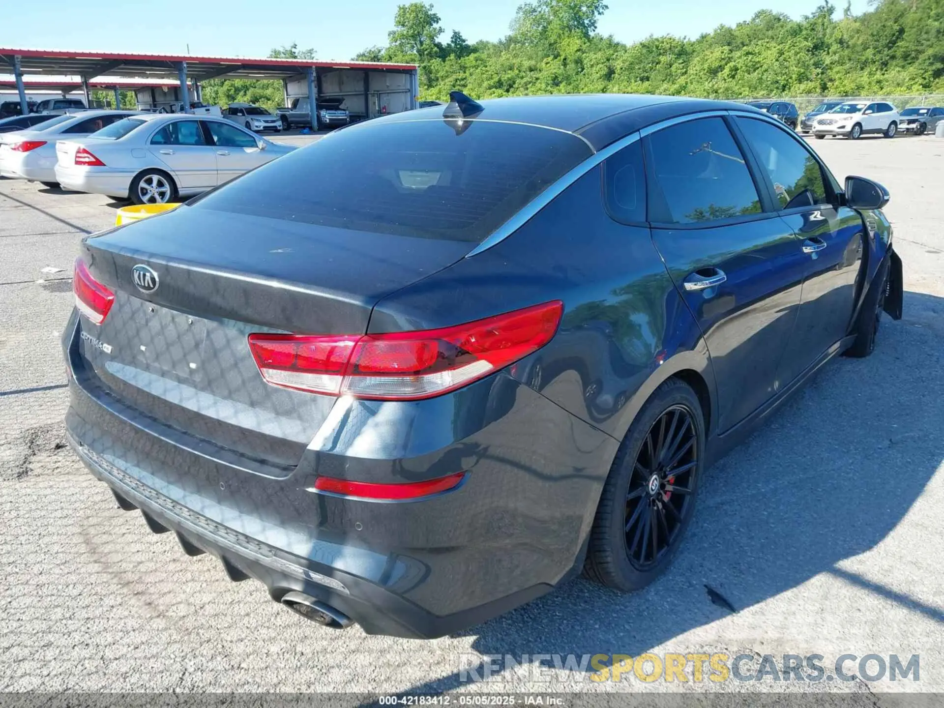 4 Фотография поврежденного автомобиля 5XXGT4L36LG387207 KIA OPTIMA 2020