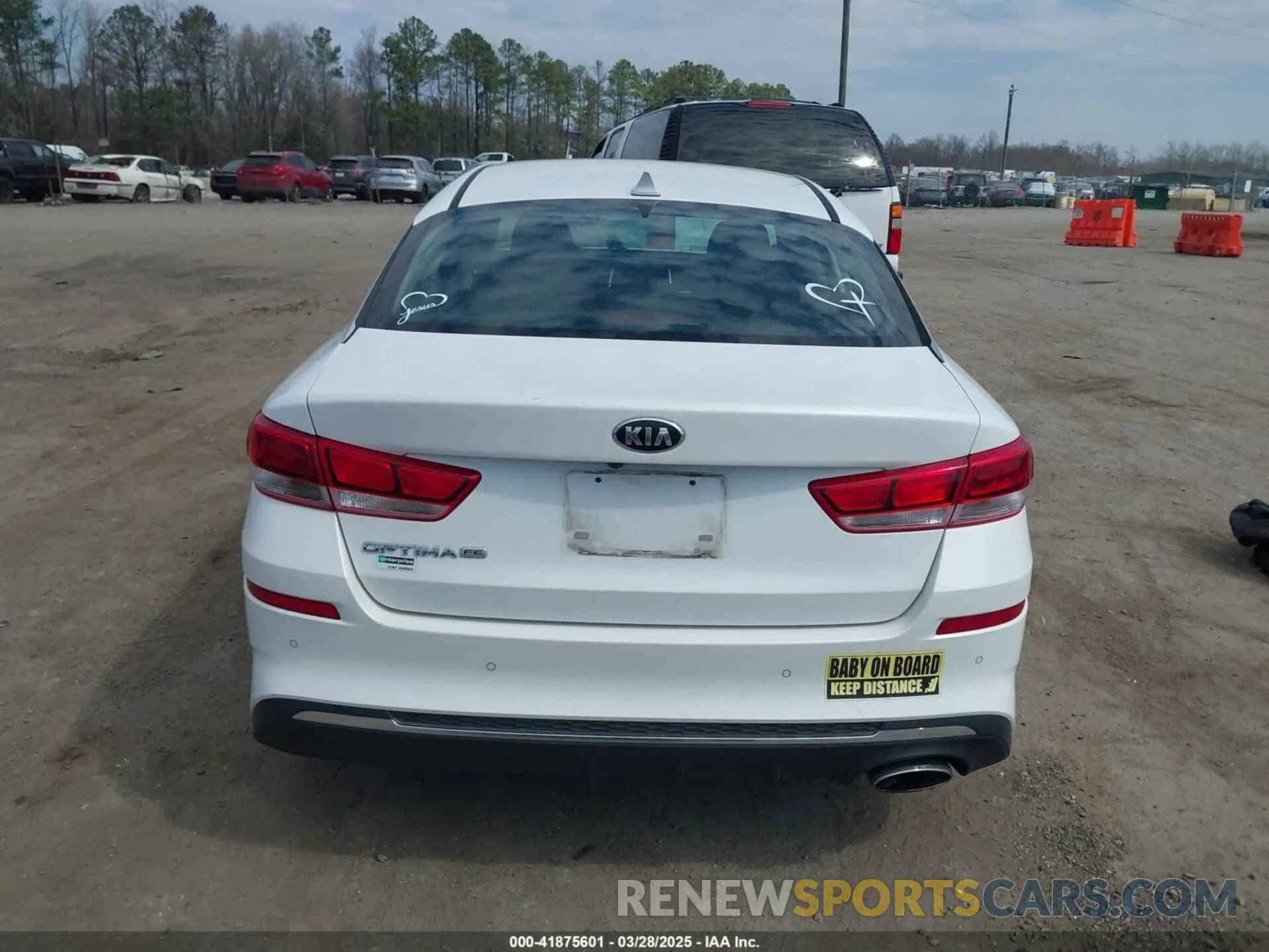 16 Photograph of a damaged car 5XXGT4L36LG388082 KIA OPTIMA 2020
