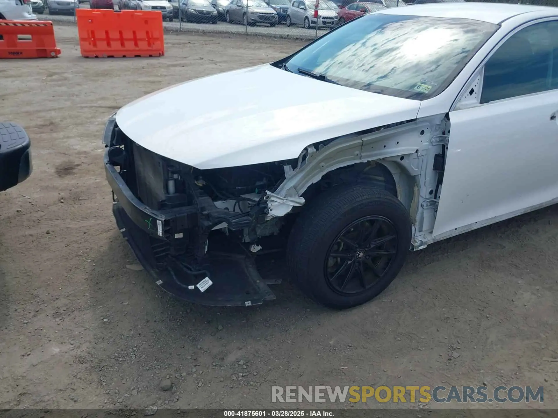 6 Photograph of a damaged car 5XXGT4L36LG388082 KIA OPTIMA 2020