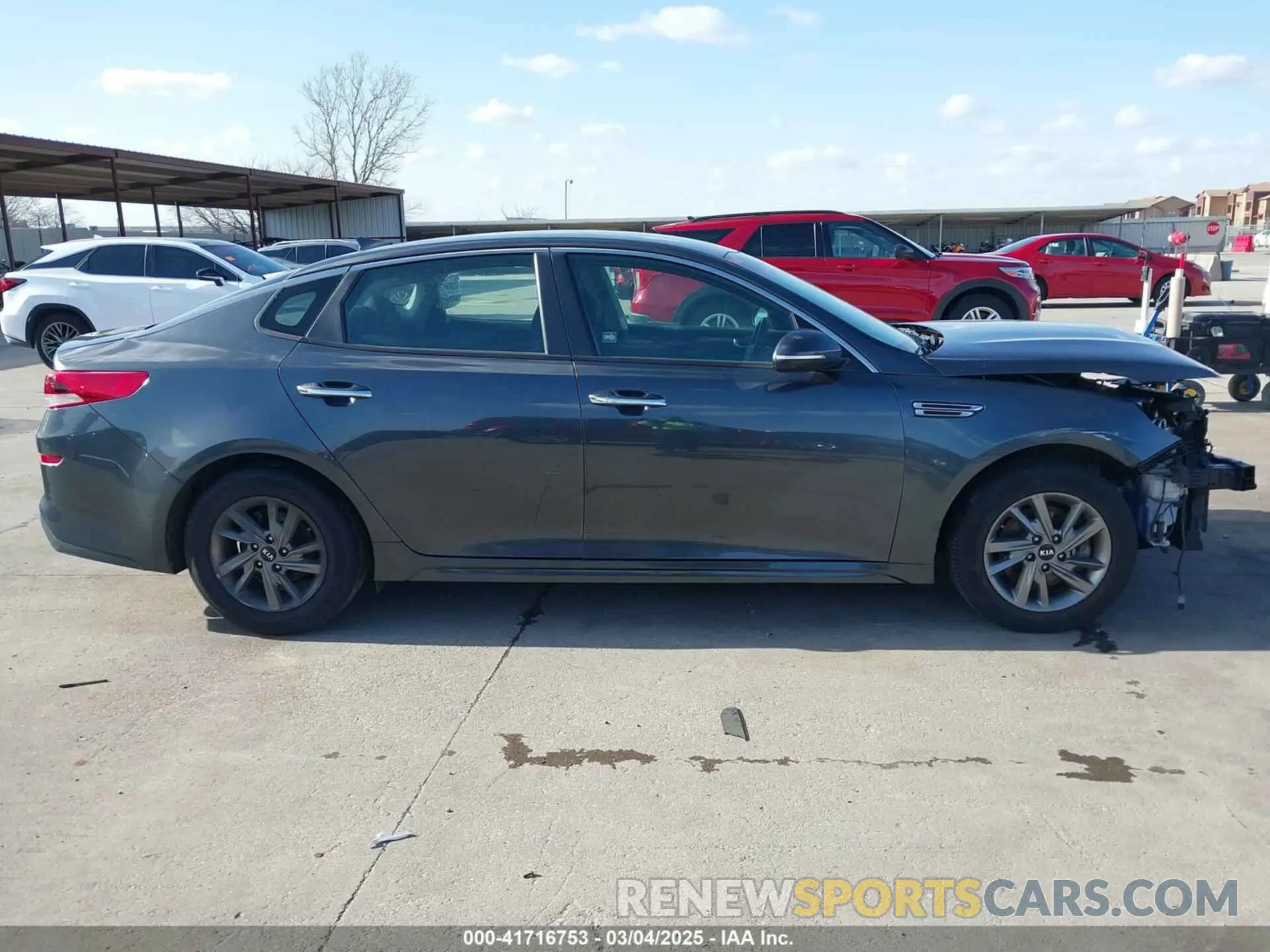 14 Photograph of a damaged car 5XXGT4L36LG389152 KIA OPTIMA 2020