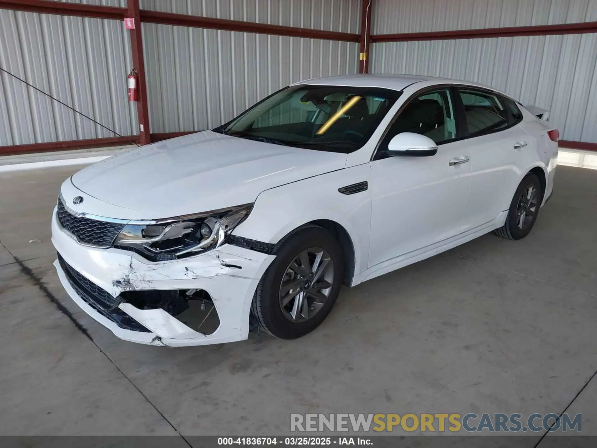 2 Фотография поврежденного автомобиля 5XXGT4L36LG393377 KIA OPTIMA 2020