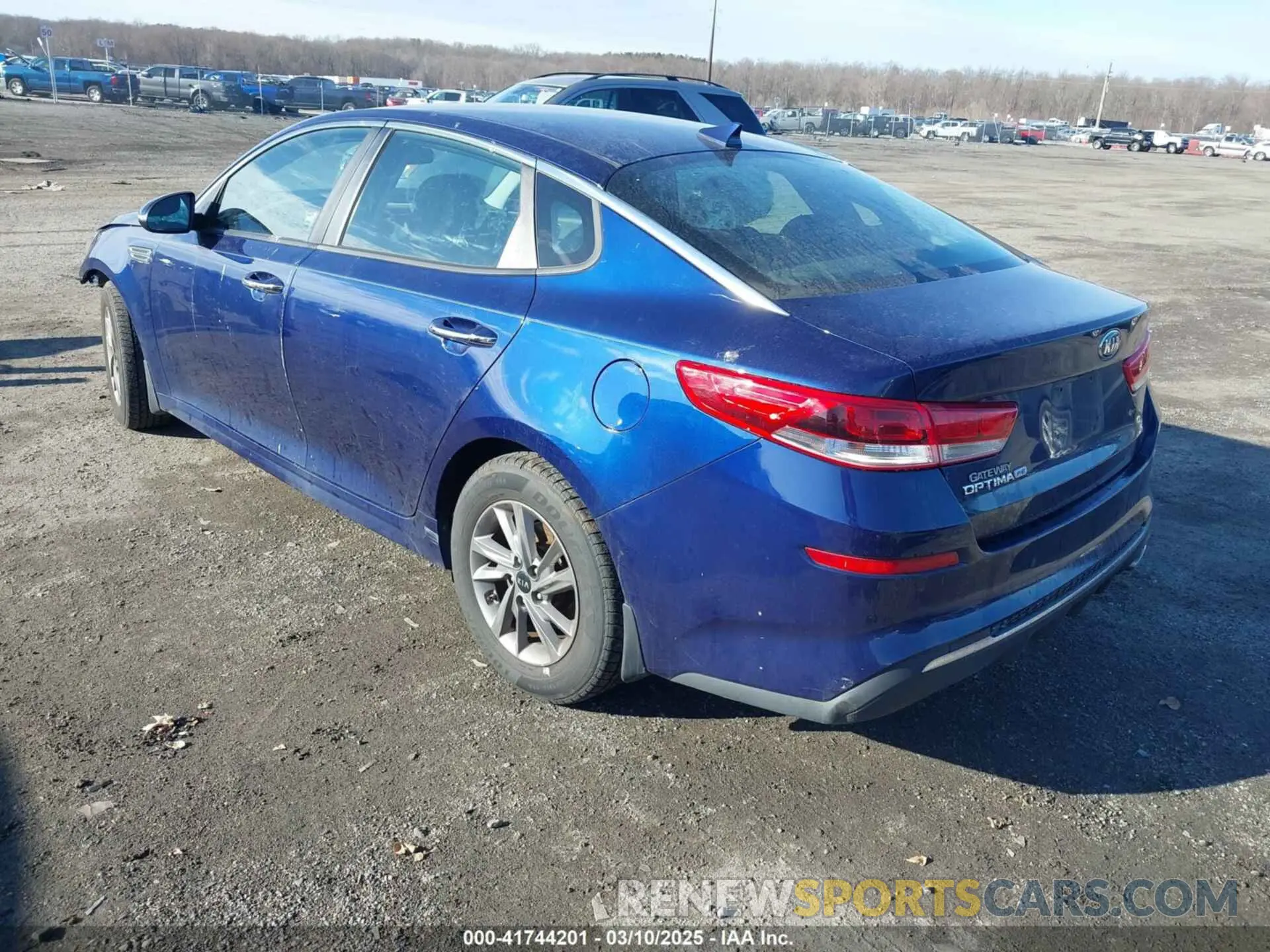3 Фотография поврежденного автомобиля 5XXGT4L36LG398322 KIA OPTIMA 2020