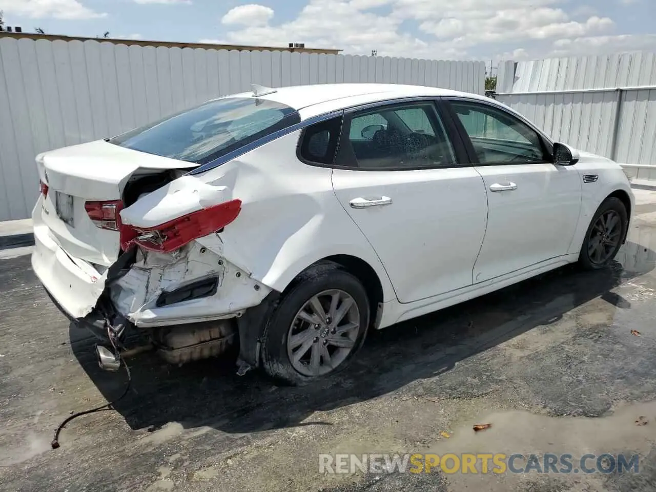 3 Photograph of a damaged car 5XXGT4L36LG400974 KIA OPTIMA 2020
