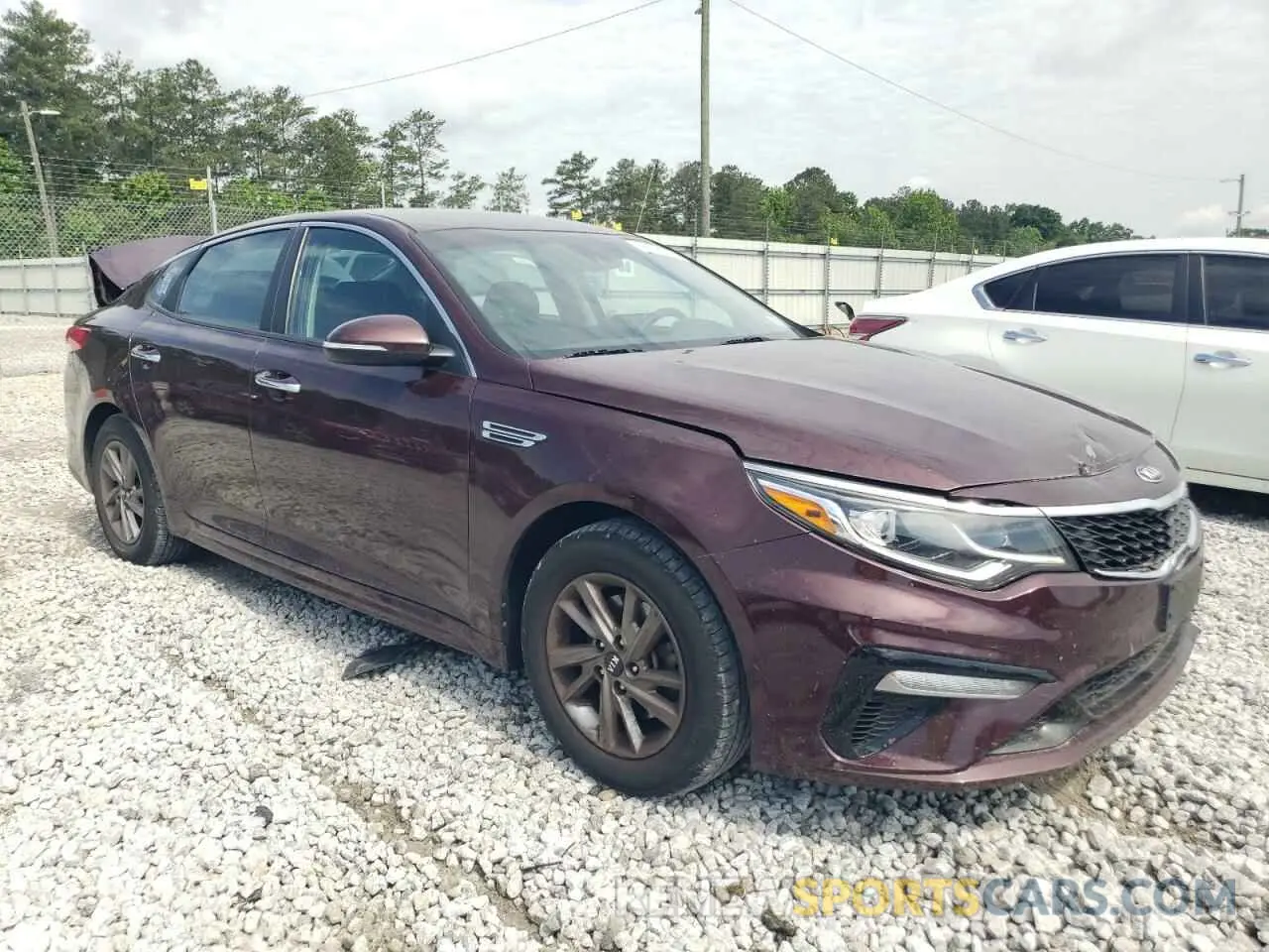 4 Photograph of a damaged car 5XXGT4L36LG409674 KIA OPTIMA 2020