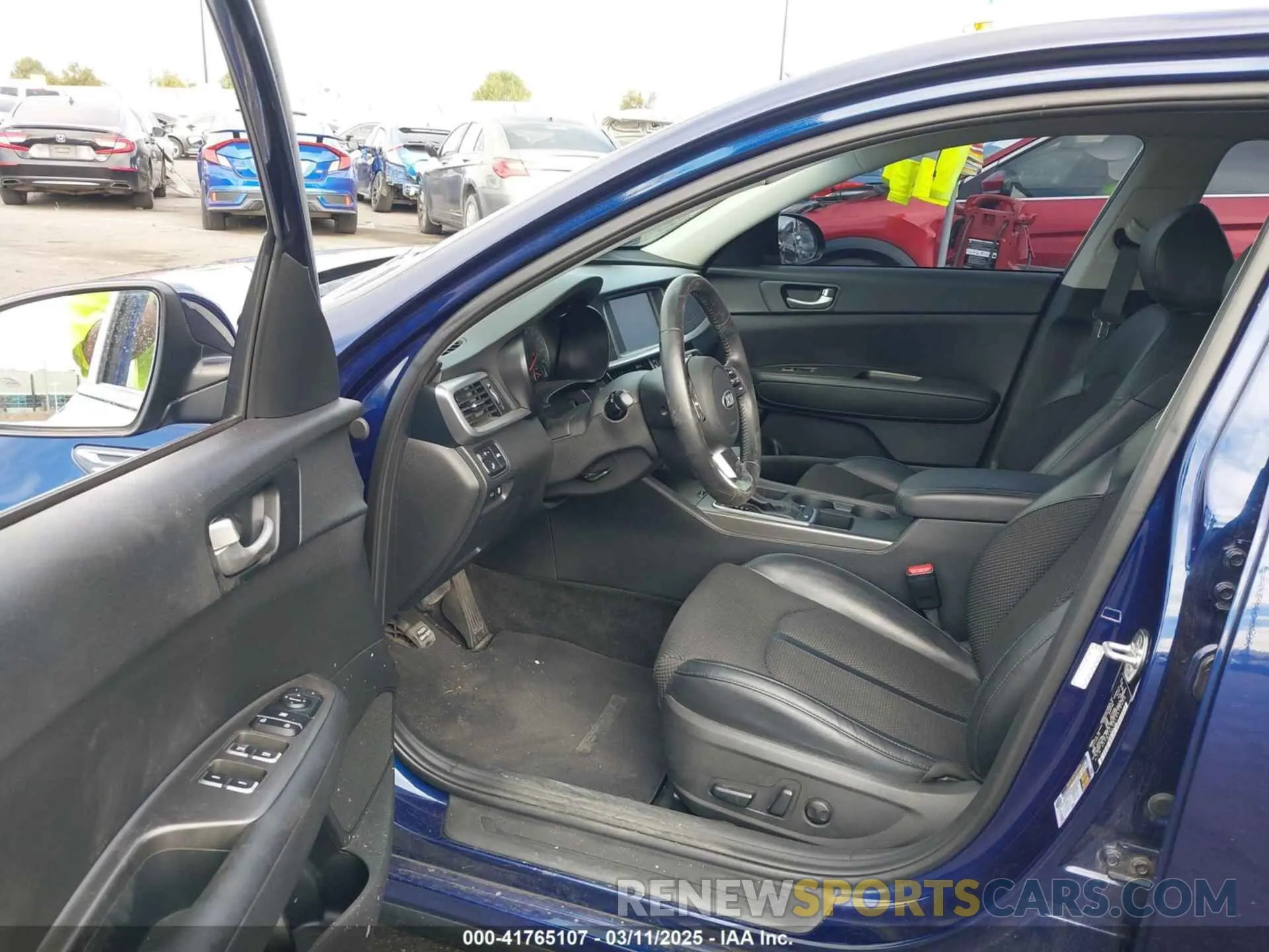 5 Photograph of a damaged car 5XXGT4L36LG416009 KIA OPTIMA 2020