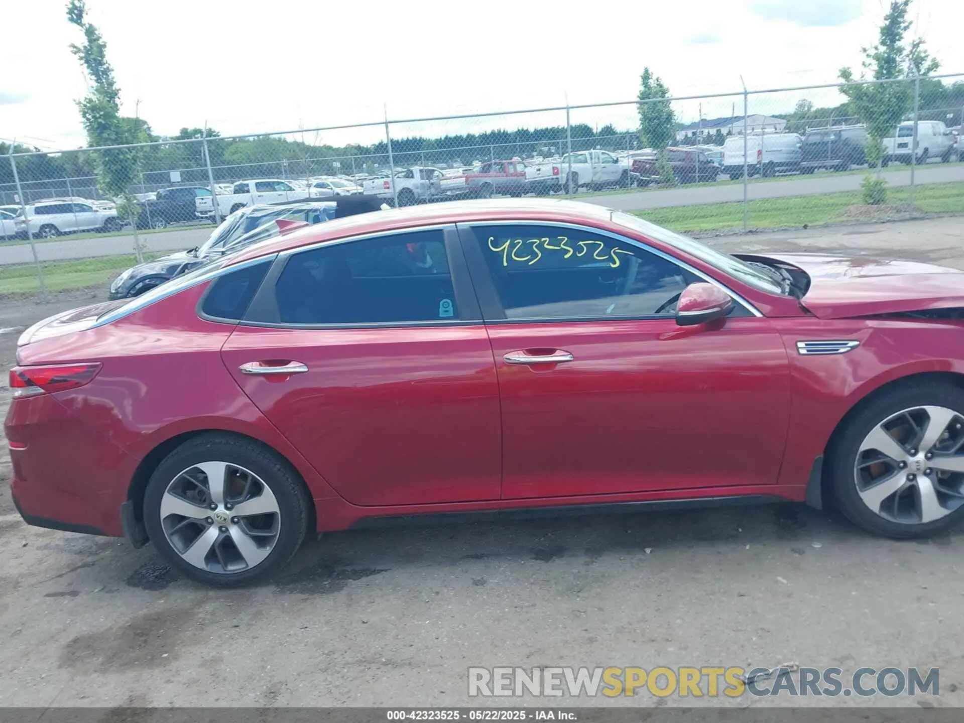 13 Фотография поврежденного автомобиля 5XXGT4L36LG417242 KIA OPTIMA 2020