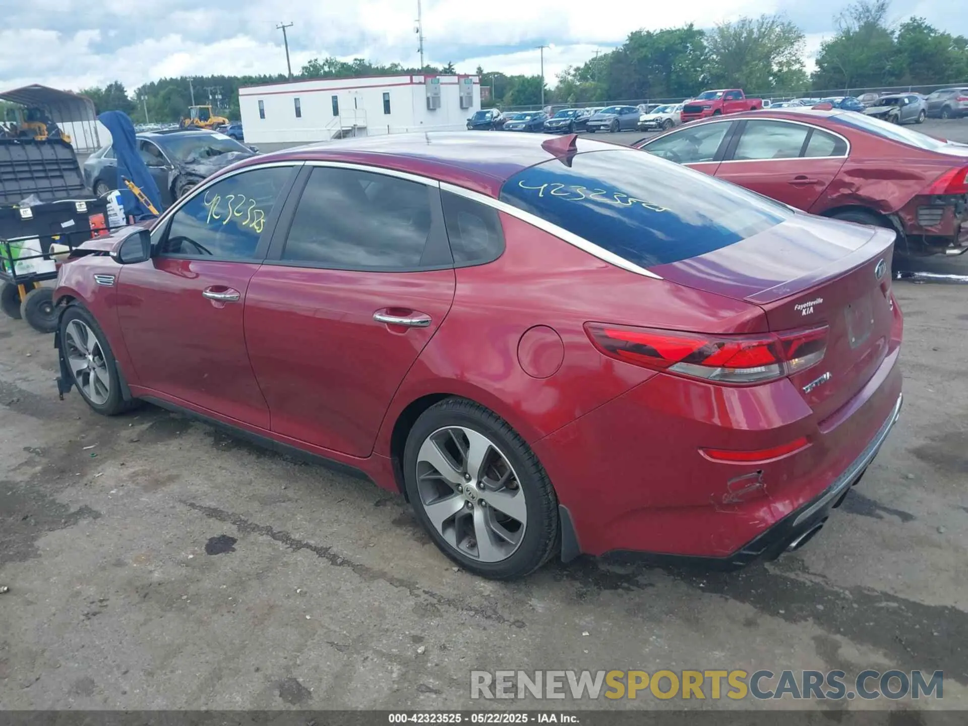 3 Фотография поврежденного автомобиля 5XXGT4L36LG417242 KIA OPTIMA 2020
